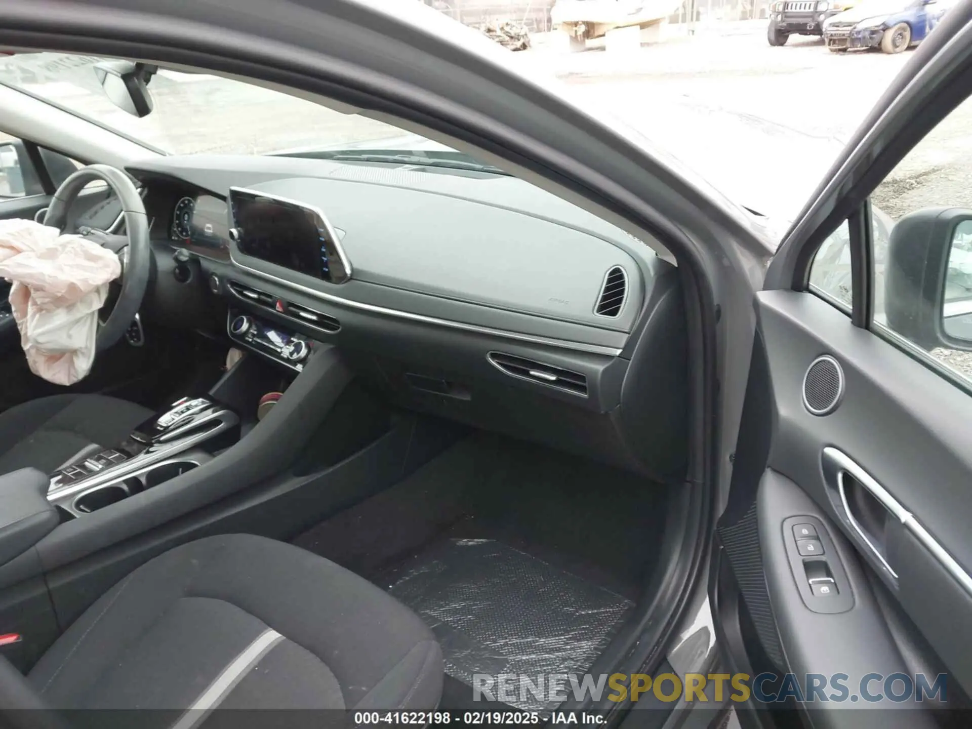 5 Photograph of a damaged car KMHL14JAXPA293933 HYUNDAI SONATA 2023