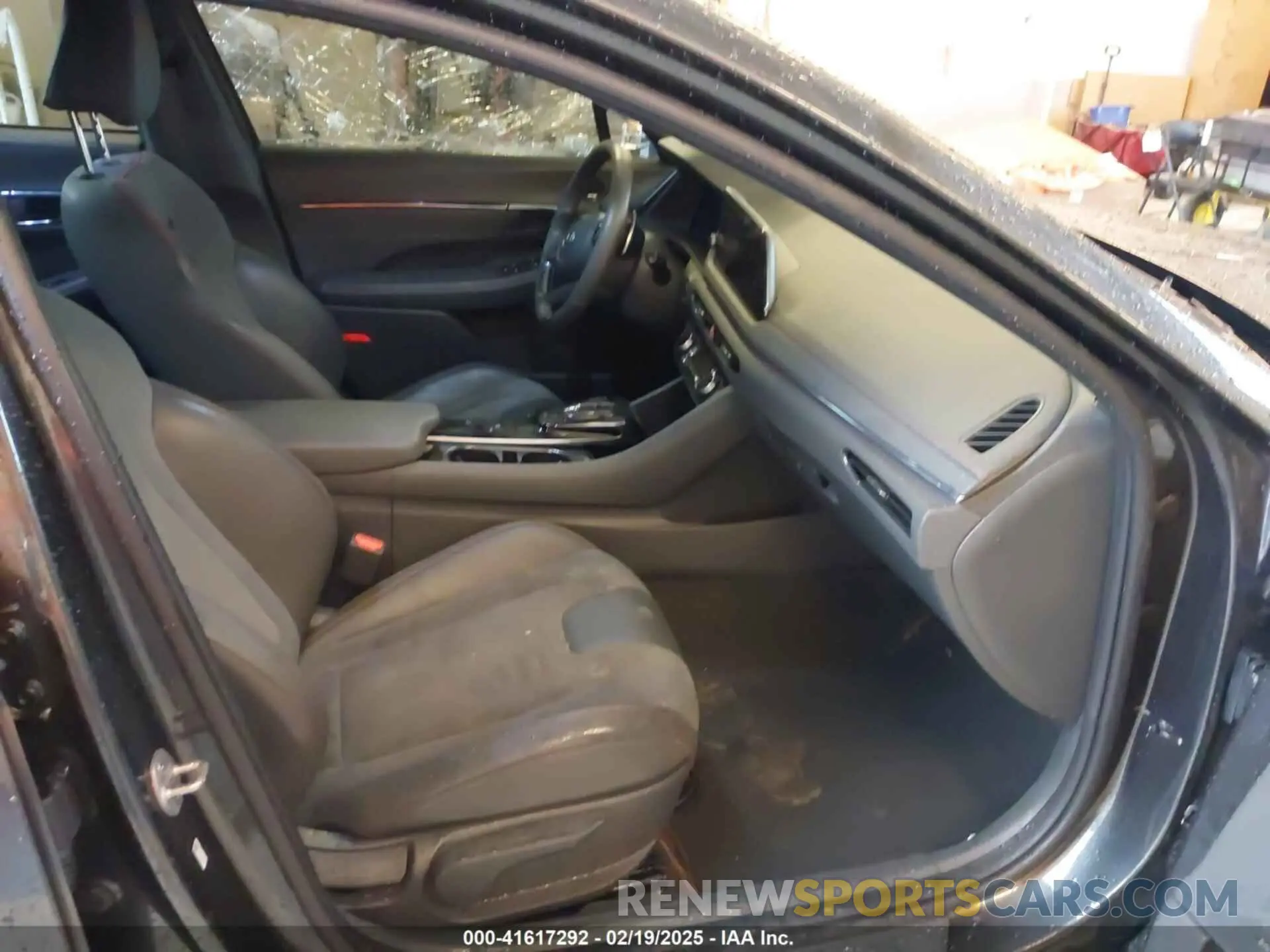 5 Photograph of a damaged car KMHL14JC1PA327307 HYUNDAI SONATA 2023