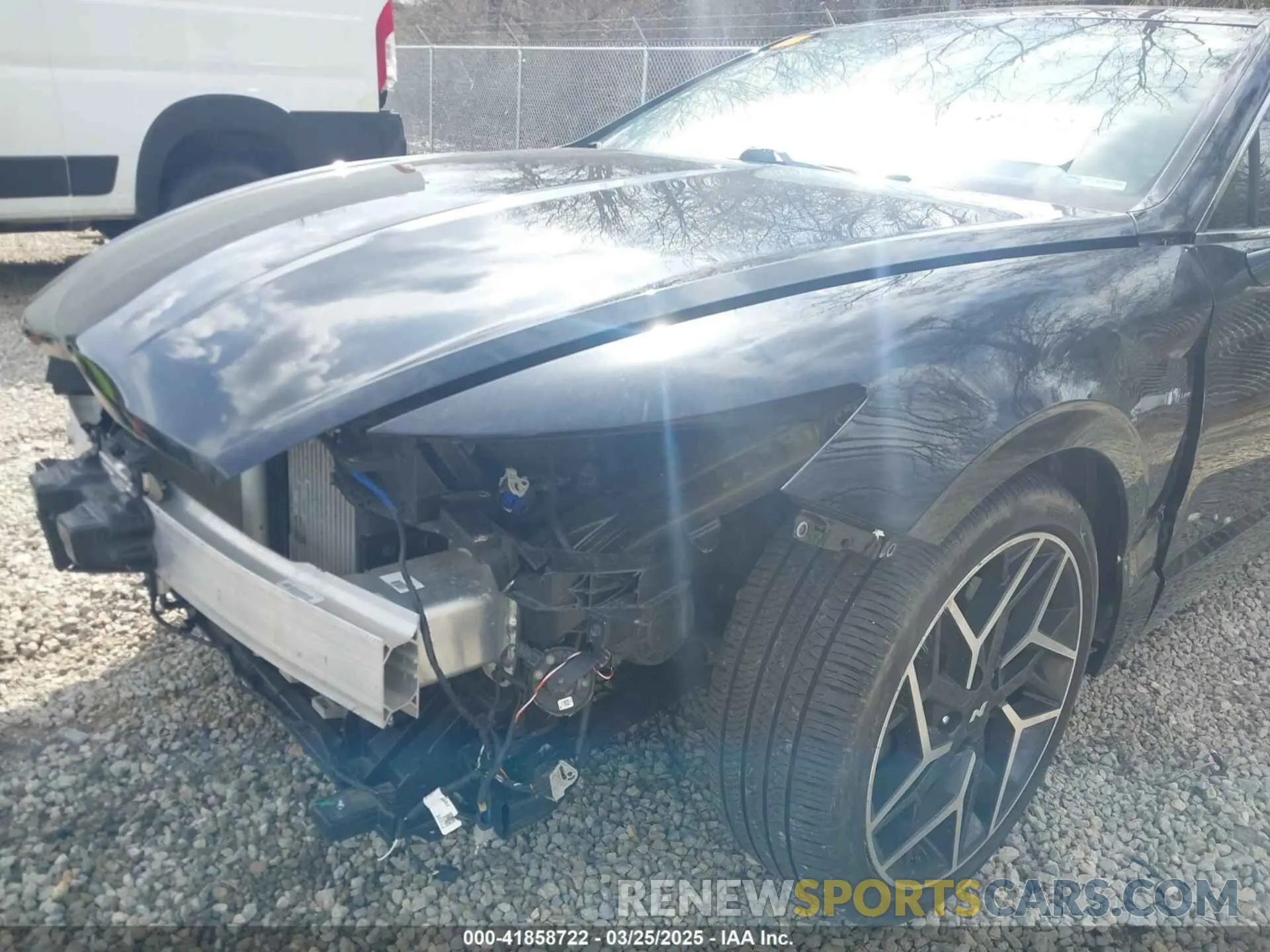 18 Photograph of a damaged car KMHL14JC4PA256815 HYUNDAI SONATA 2023