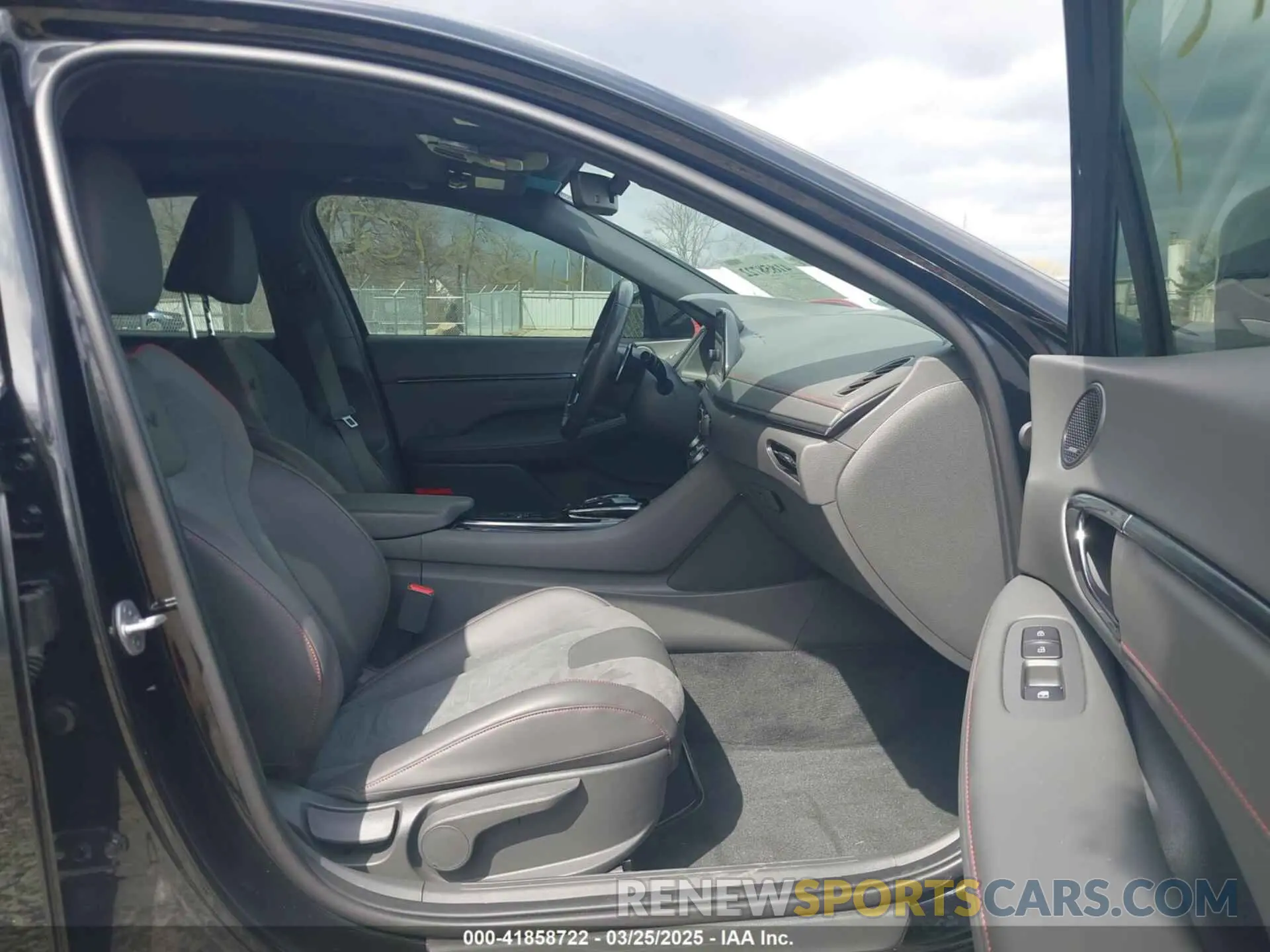 5 Photograph of a damaged car KMHL14JC4PA256815 HYUNDAI SONATA 2023