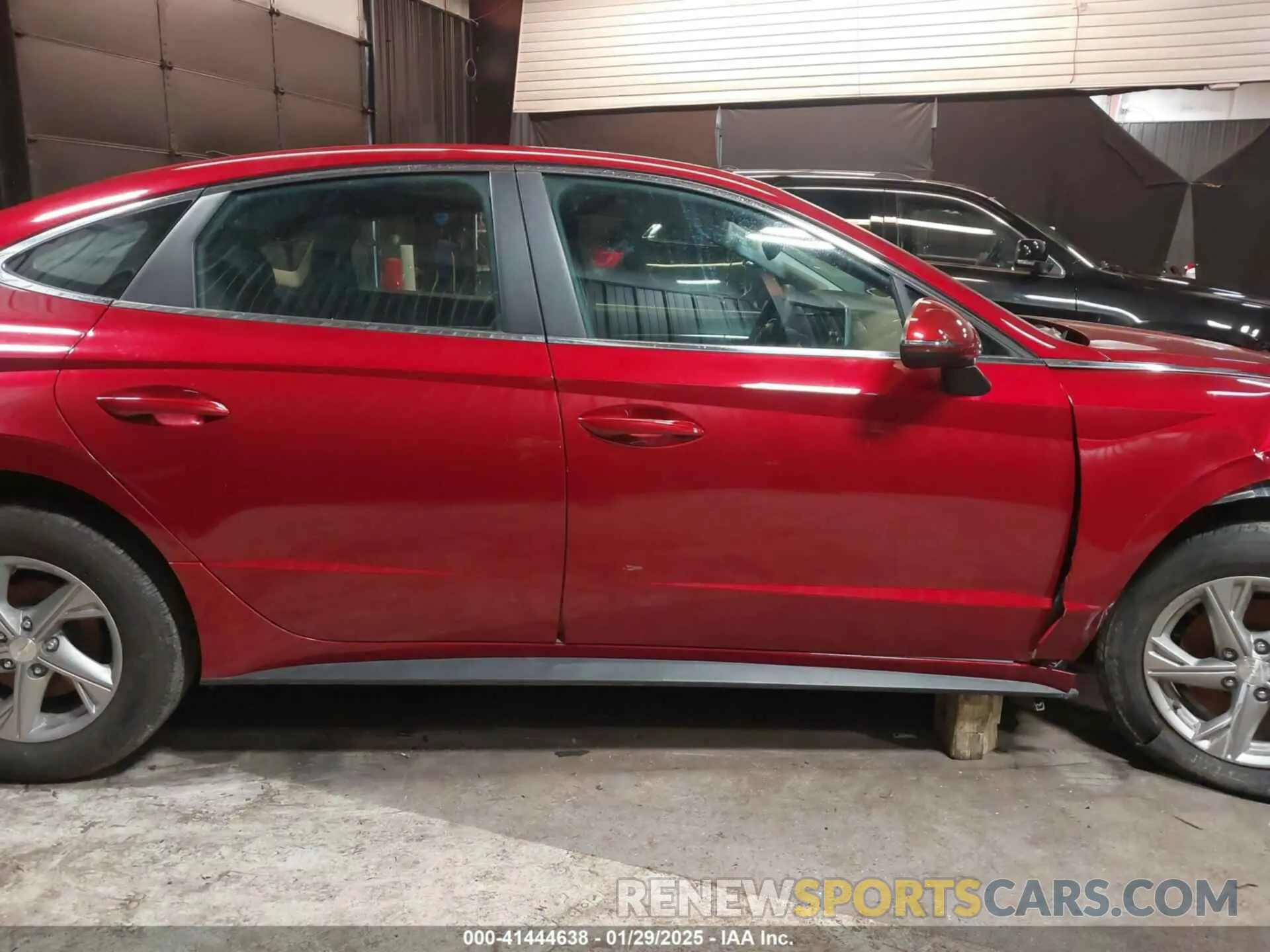 13 Photograph of a damaged car KMHL24JA1PA266259 HYUNDAI SONATA 2023