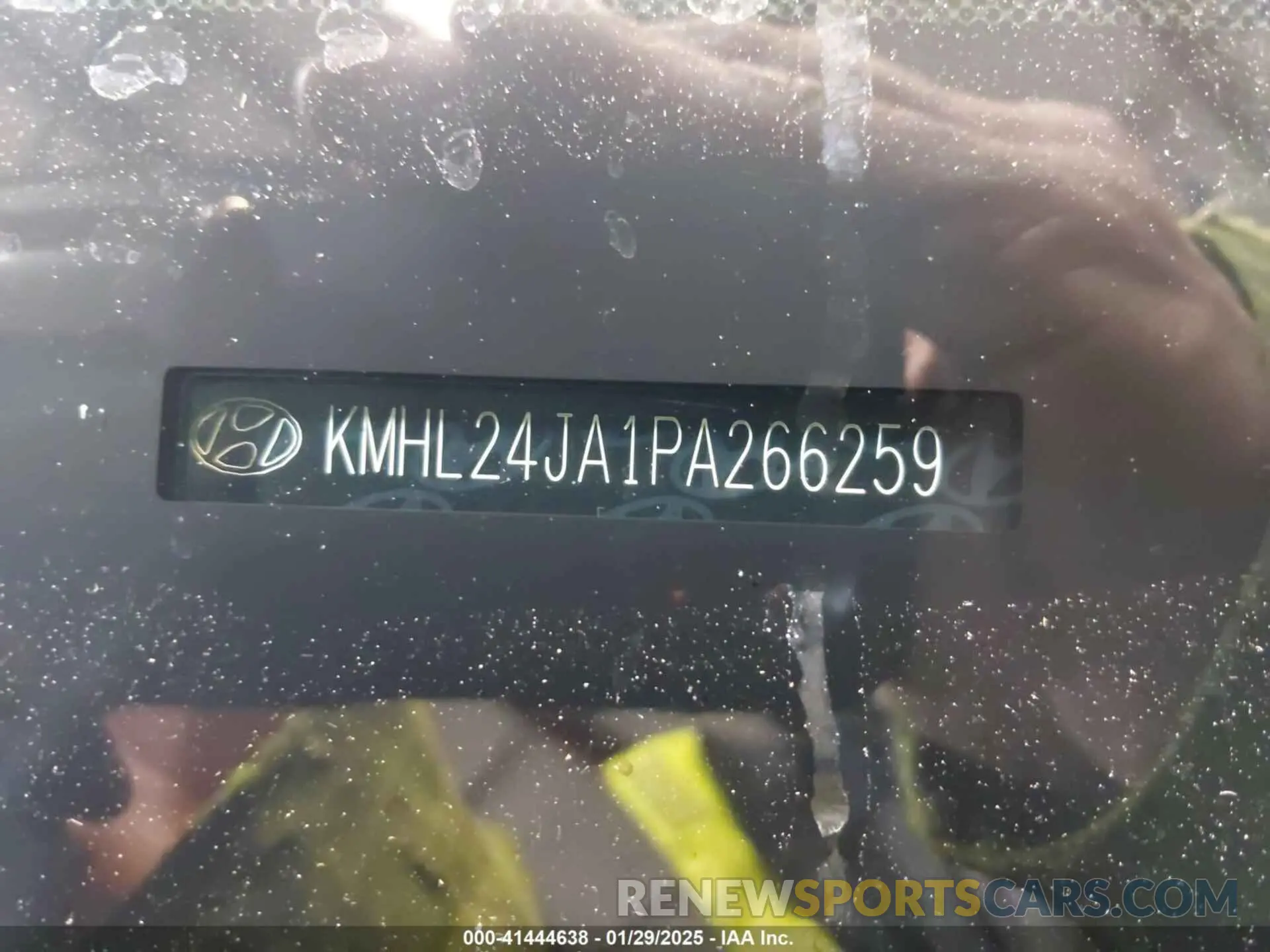 17 Photograph of a damaged car KMHL24JA1PA266259 HYUNDAI SONATA 2023