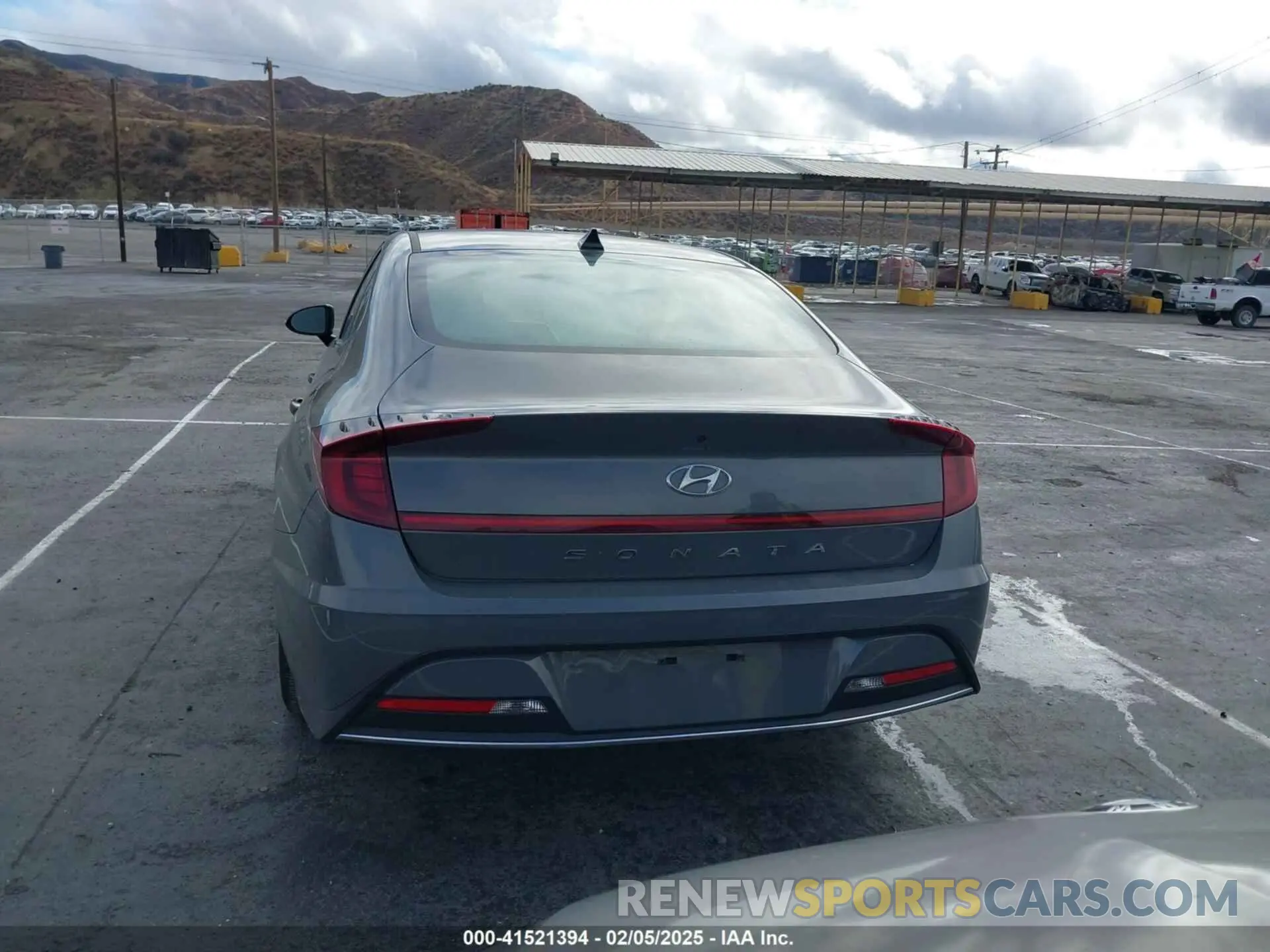 17 Photograph of a damaged car KMHL24JA3PA297044 HYUNDAI SONATA 2023