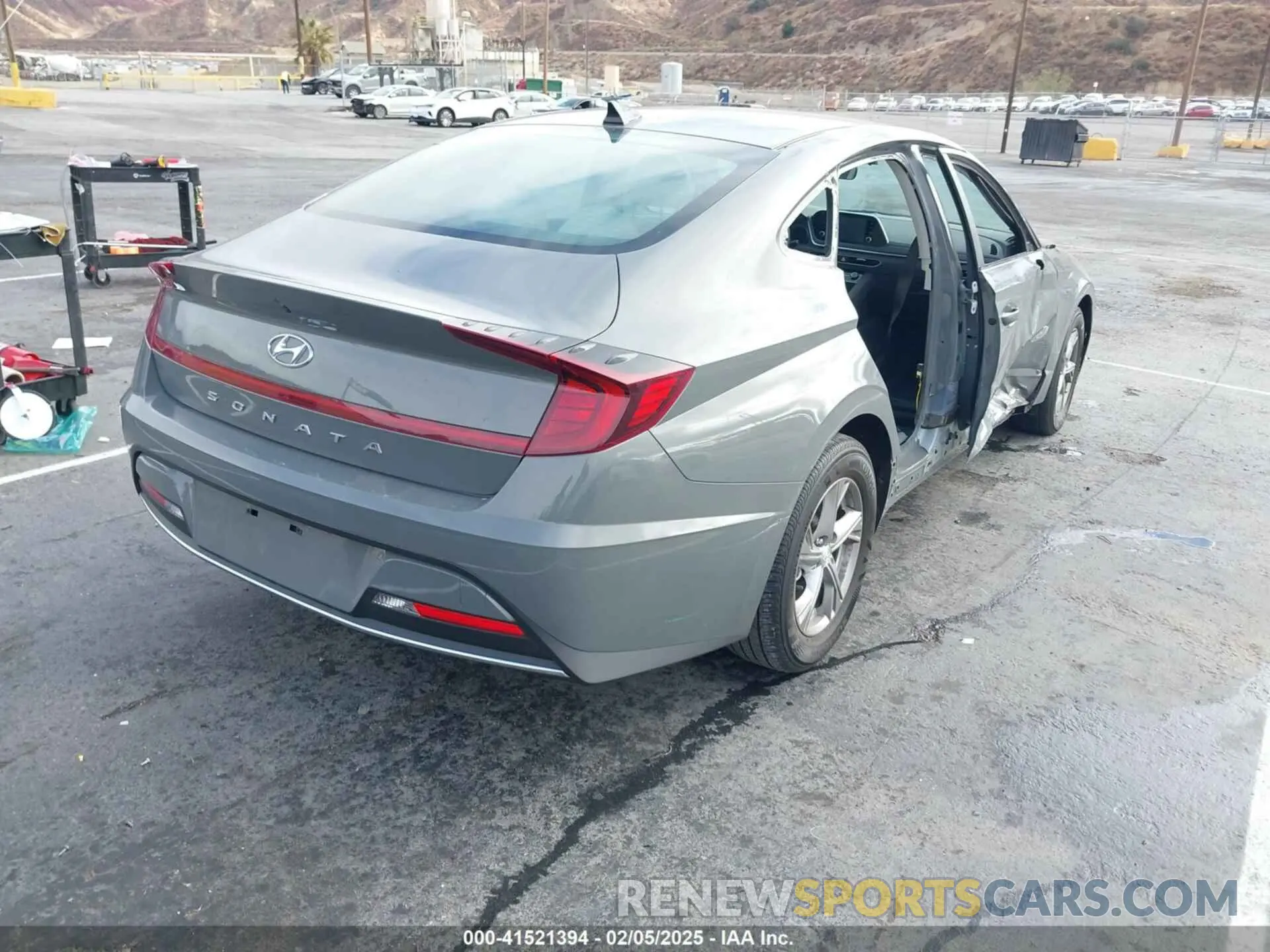 4 Photograph of a damaged car KMHL24JA3PA297044 HYUNDAI SONATA 2023