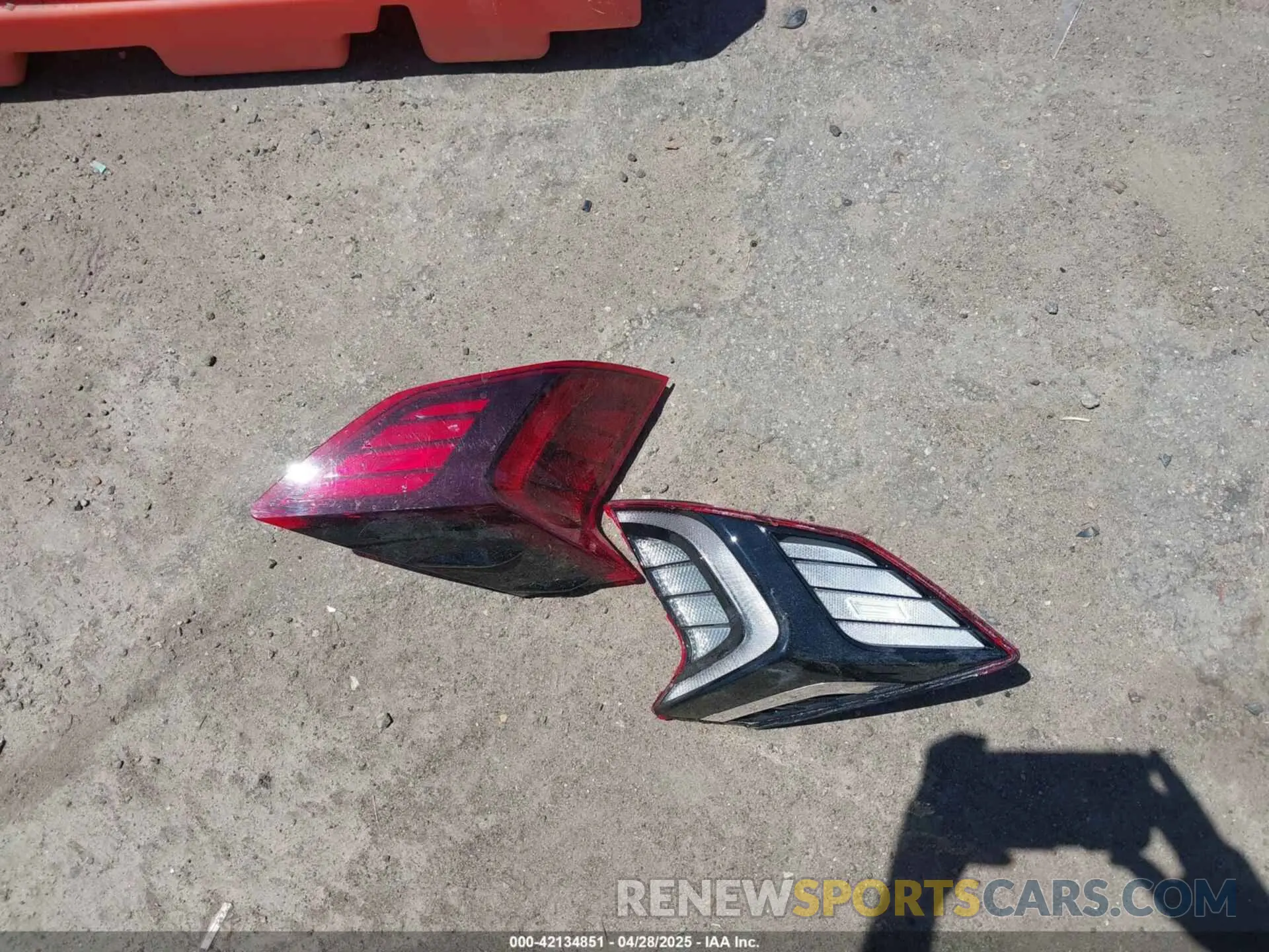 12 Photograph of a damaged car KMHL24JA3PA300248 HYUNDAI SONATA 2023