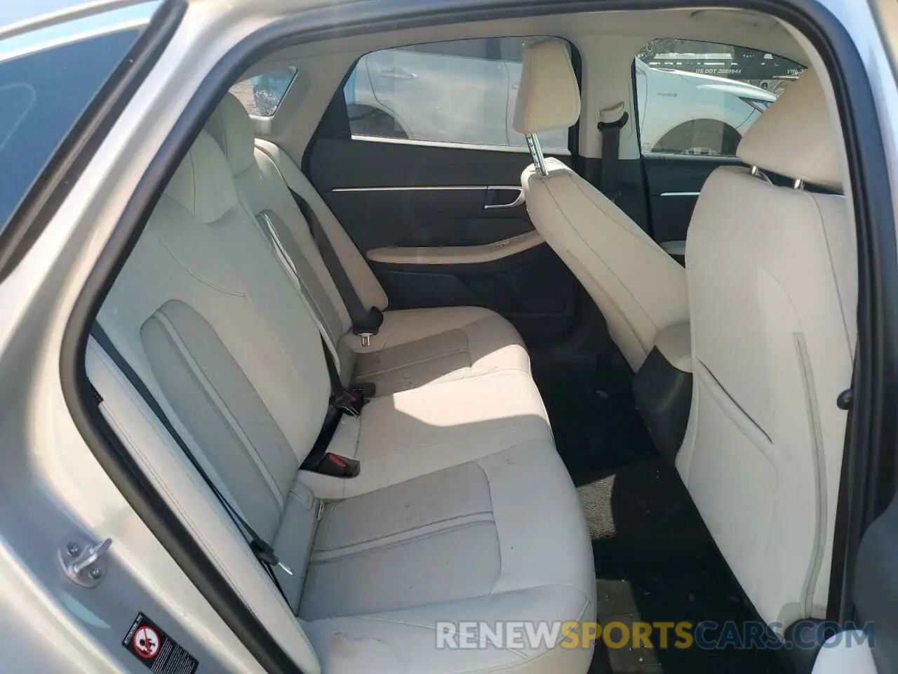 10 Photograph of a damaged car KMHL24JA3PA315039 HYUNDAI SONATA 2023
