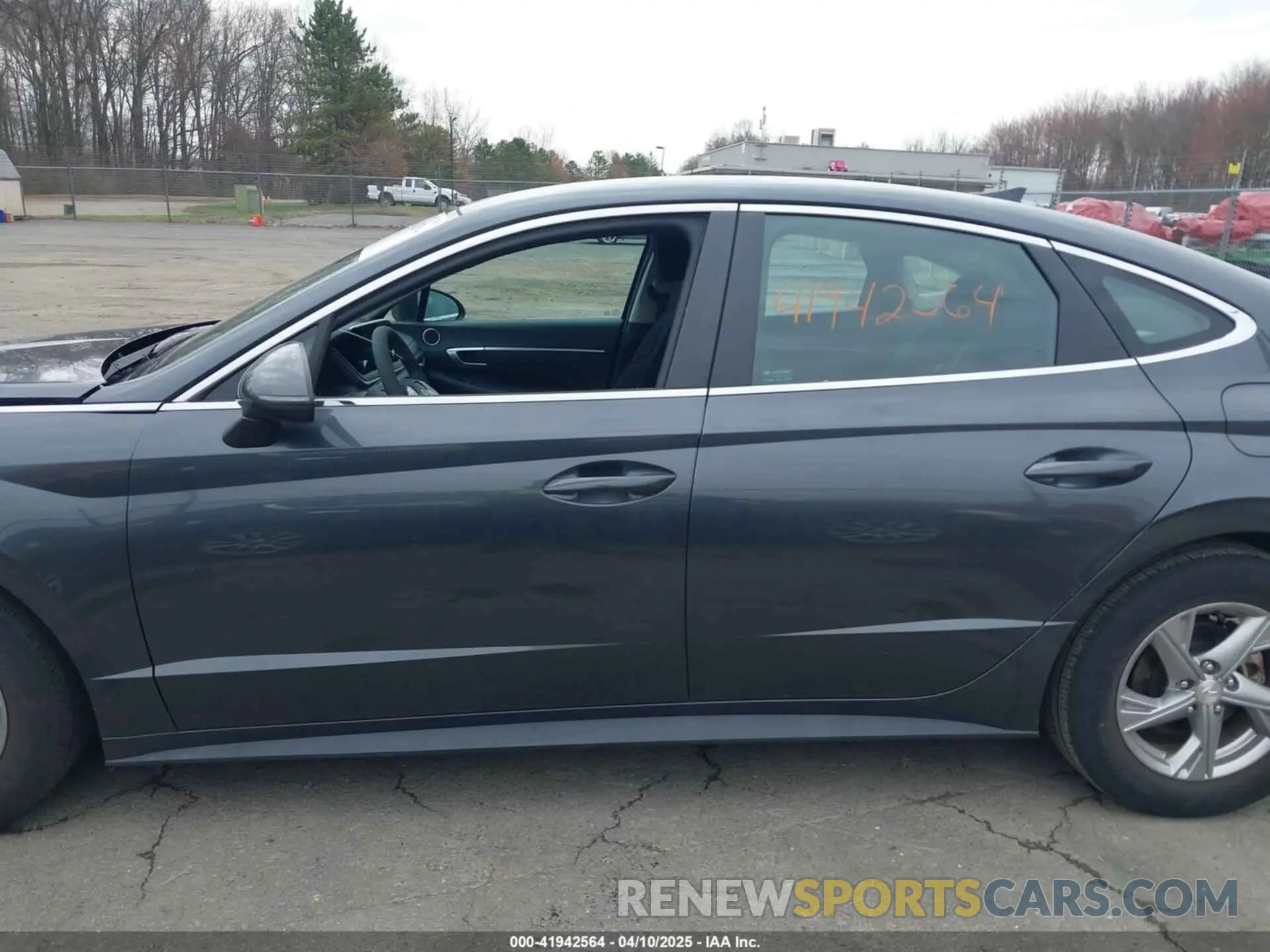 14 Photograph of a damaged car KMHL24JA5PA246905 HYUNDAI SONATA 2023