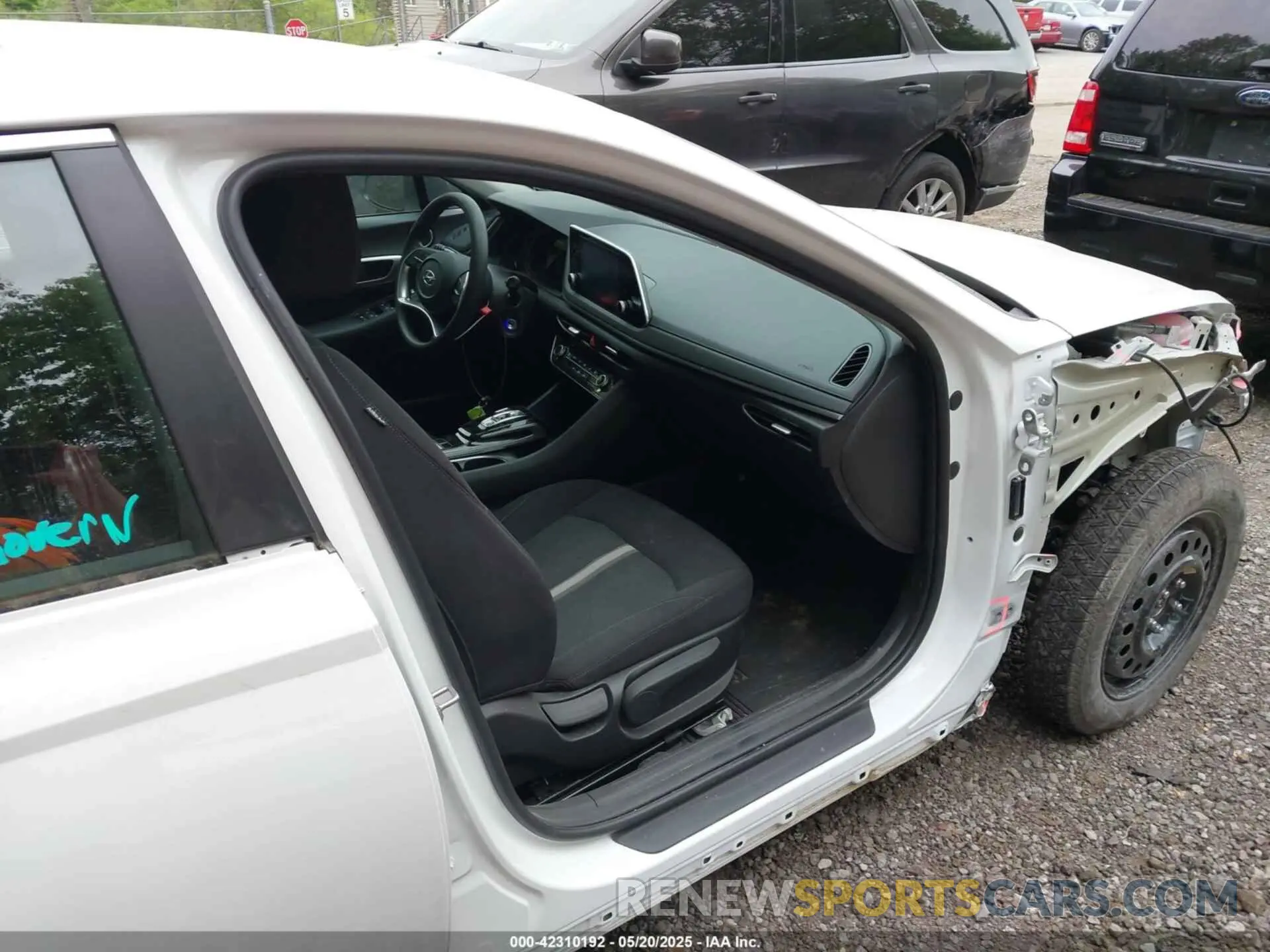 22 Photograph of a damaged car KMHL24JA5PA343473 HYUNDAI SONATA 2023