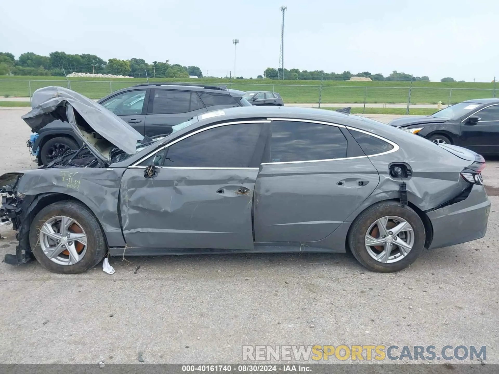13 Photograph of a damaged car KMHL24JA8PA256067 HYUNDAI SONATA 2023