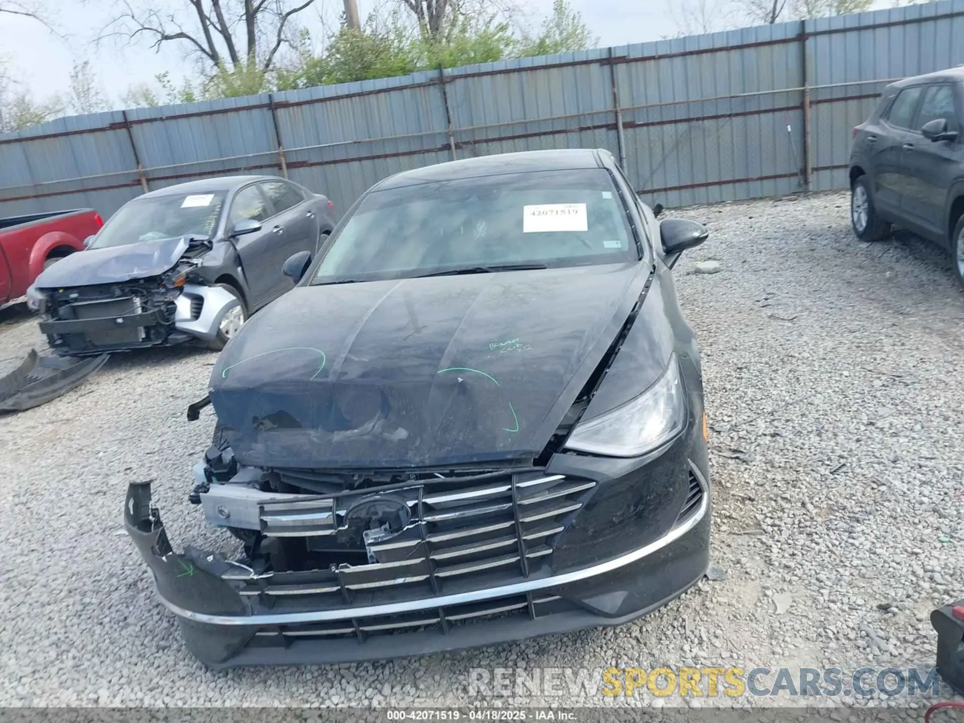 12 Photograph of a damaged car KMHL24JAXPA342447 HYUNDAI SONATA 2023