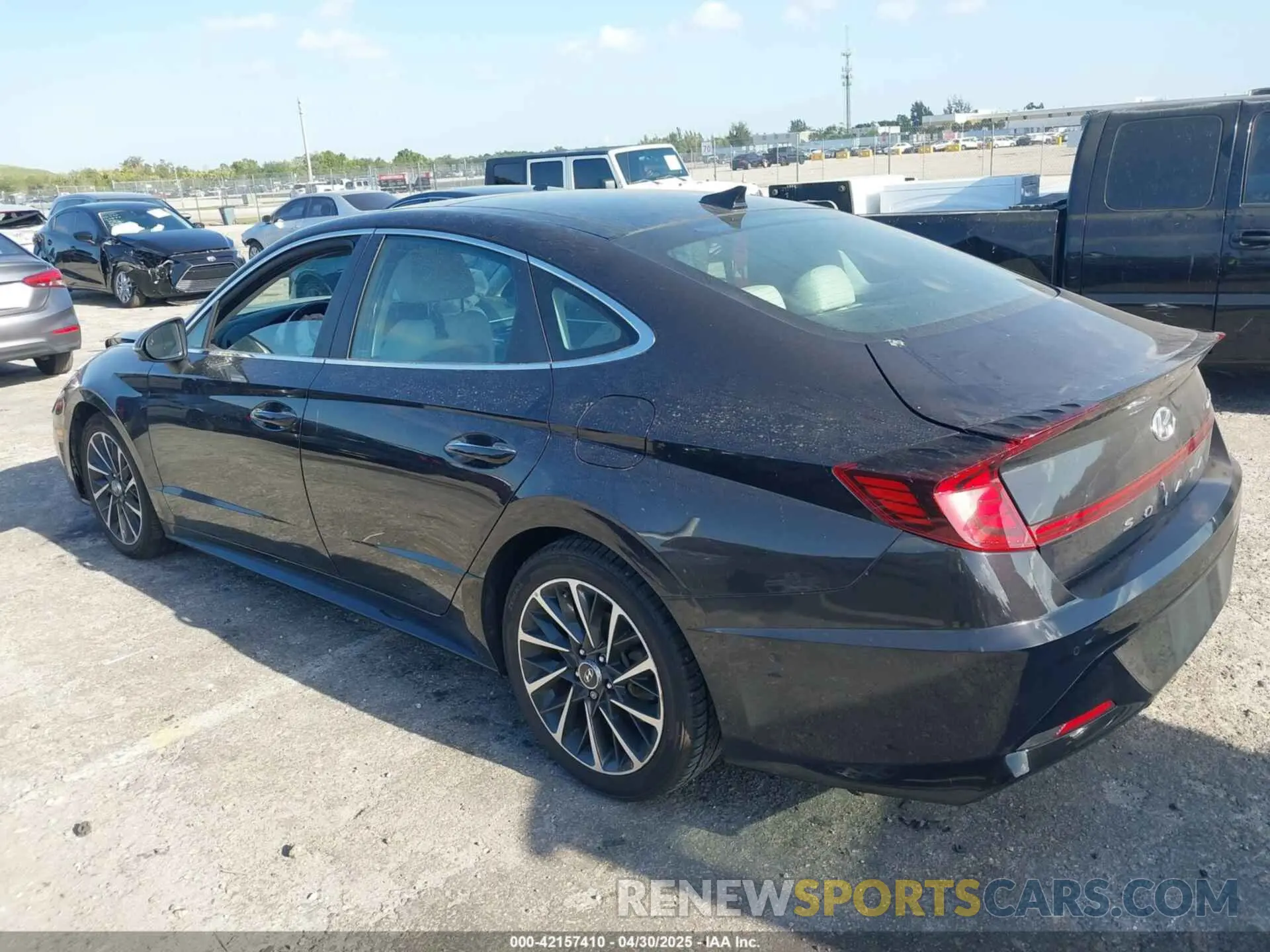 3 Photograph of a damaged car KMHL34J21PA285092 HYUNDAI SONATA 2023