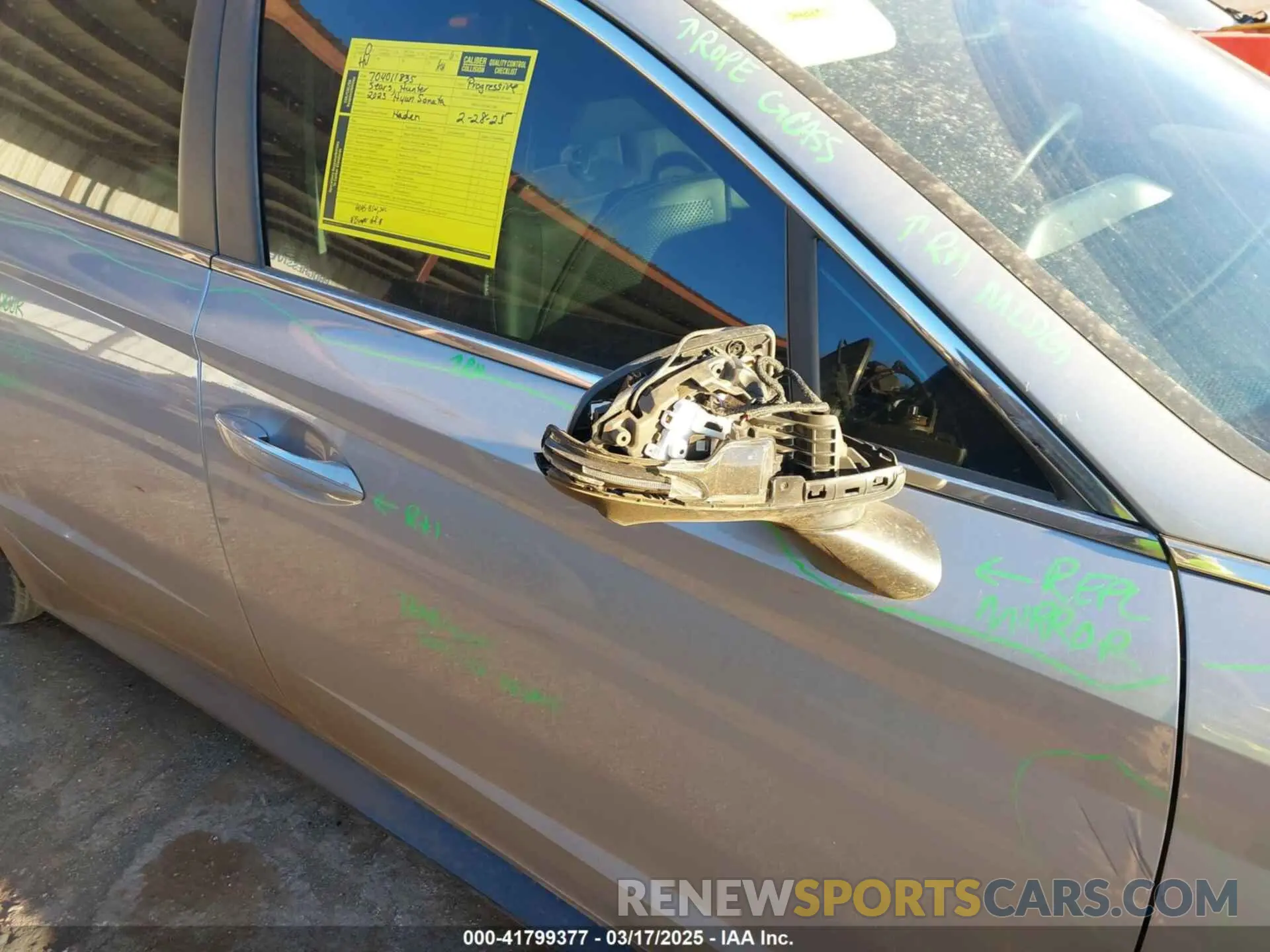 17 Photograph of a damaged car KMHL34J22PA337684 HYUNDAI SONATA 2023