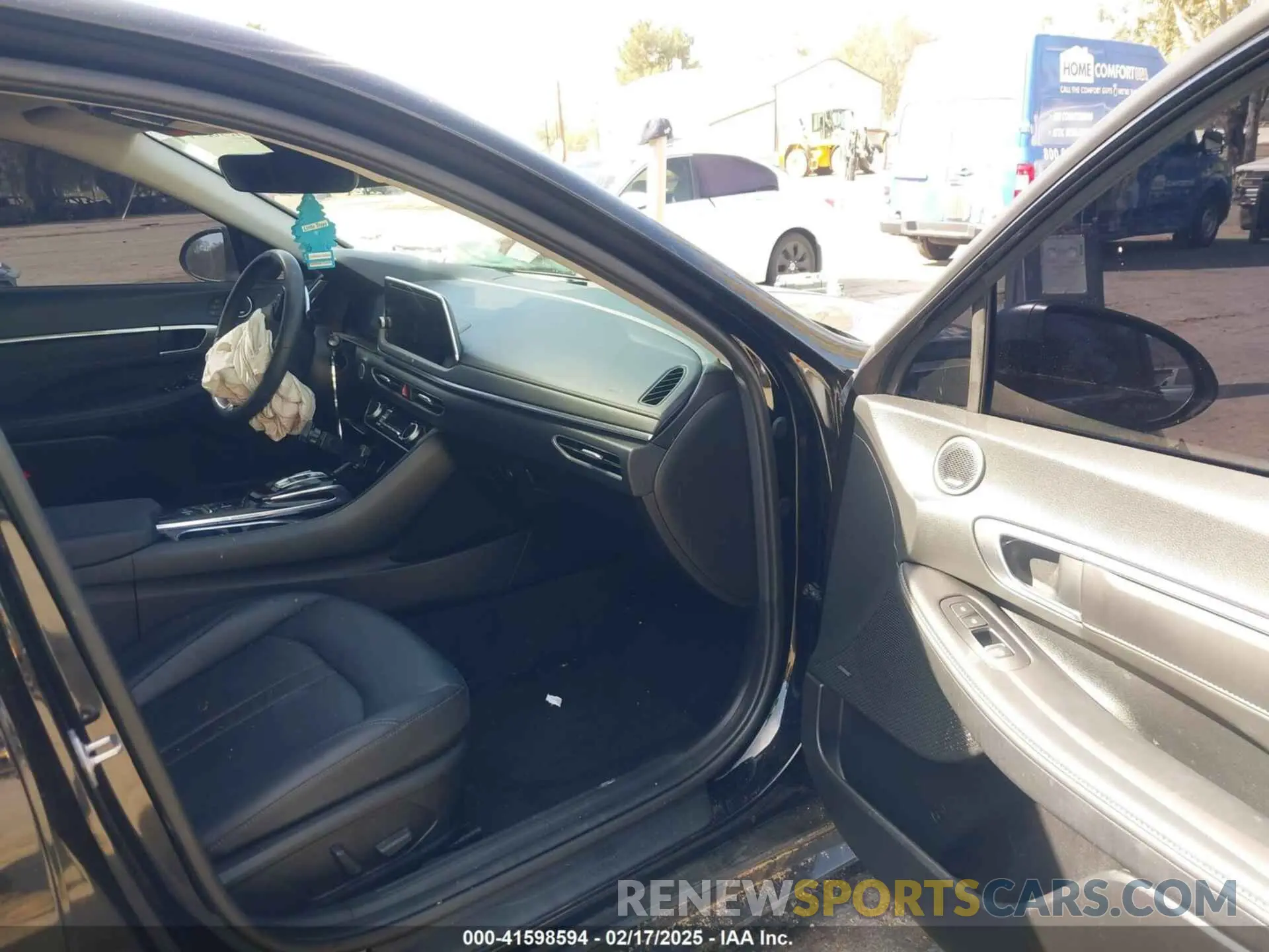 5 Photograph of a damaged car KMHL34J28PA261498 HYUNDAI SONATA 2023