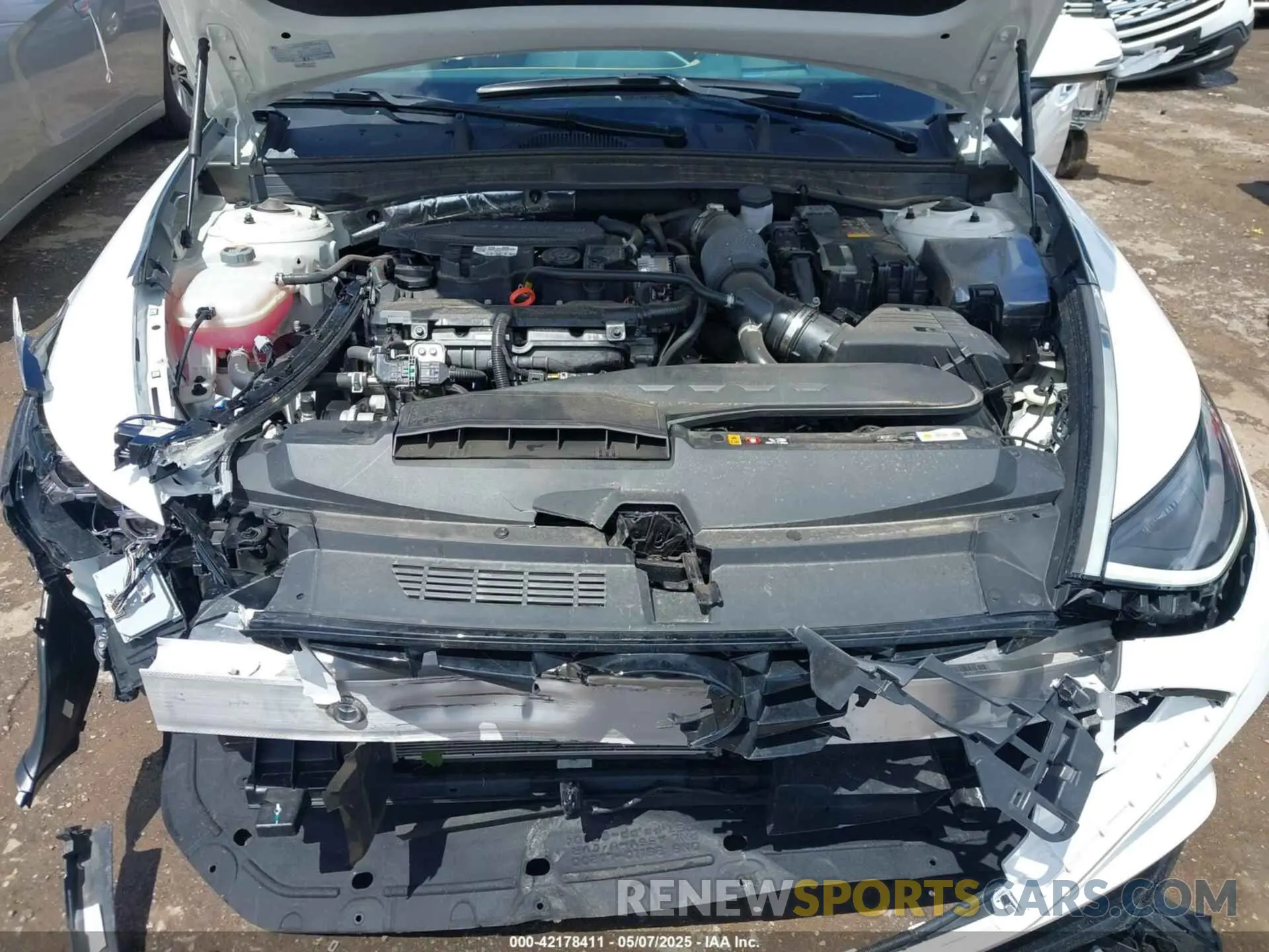 10 Photograph of a damaged car KMHL34J29PA343305 HYUNDAI SONATA 2023