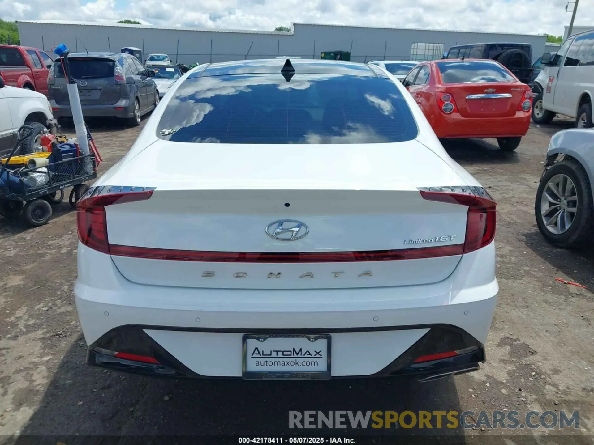 16 Photograph of a damaged car KMHL34J29PA343305 HYUNDAI SONATA 2023