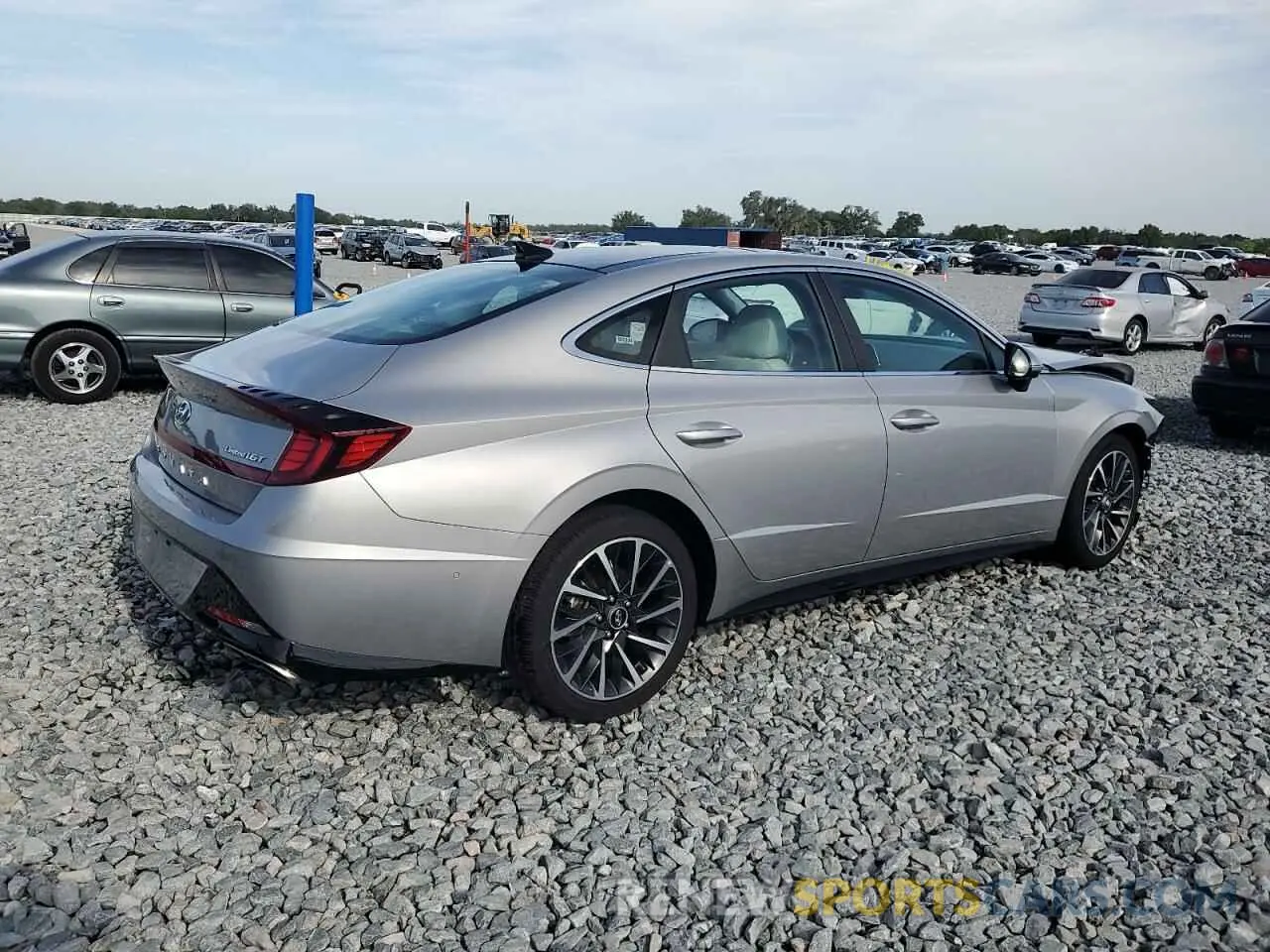 3 Photograph of a damaged car KMHL34J2XPA275628 HYUNDAI SONATA 2023