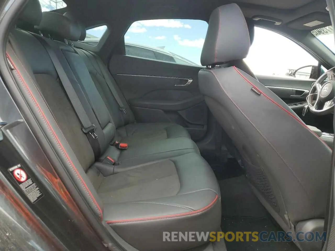 10 Photograph of a damaged car KMHL44J22PA247366 HYUNDAI SONATA 2023