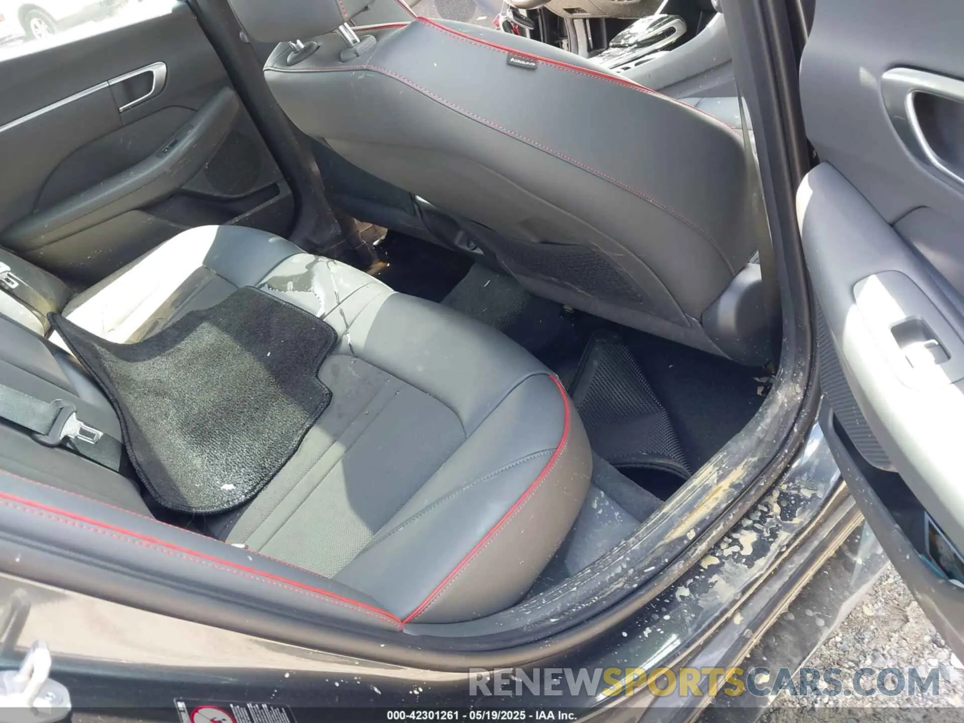 17 Photograph of a damaged car KMHL44J23PA252401 HYUNDAI SONATA 2023