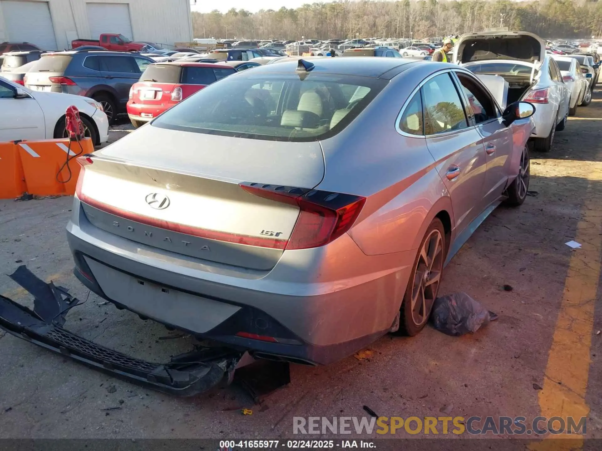 4 Photograph of a damaged car KMHL44J25PA297629 HYUNDAI SONATA 2023