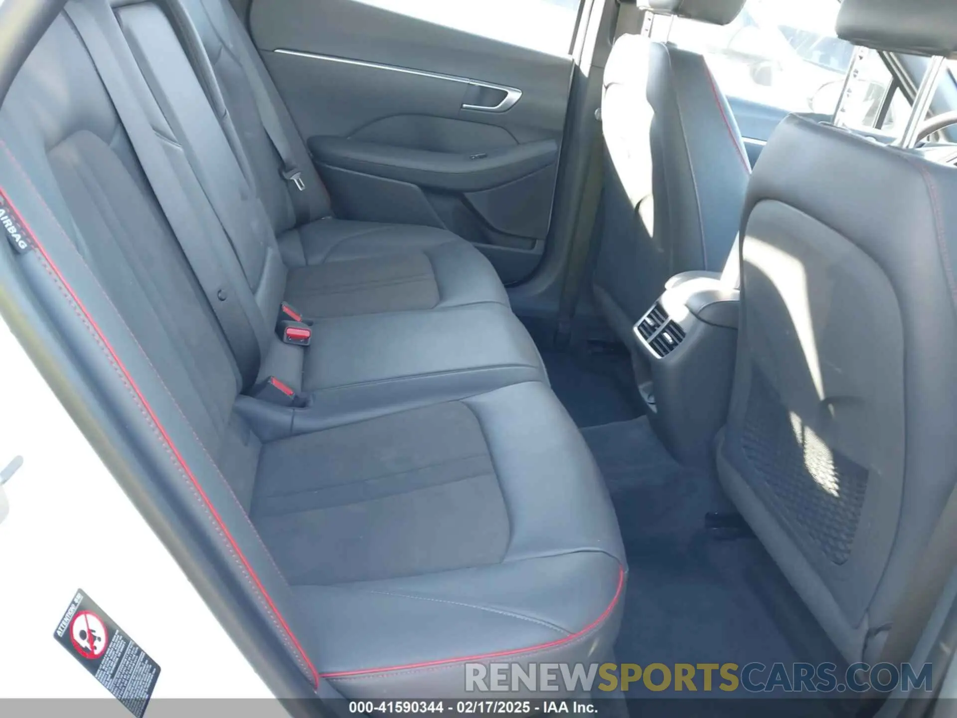 8 Photograph of a damaged car KMHL44J27PA275714 HYUNDAI SONATA 2023