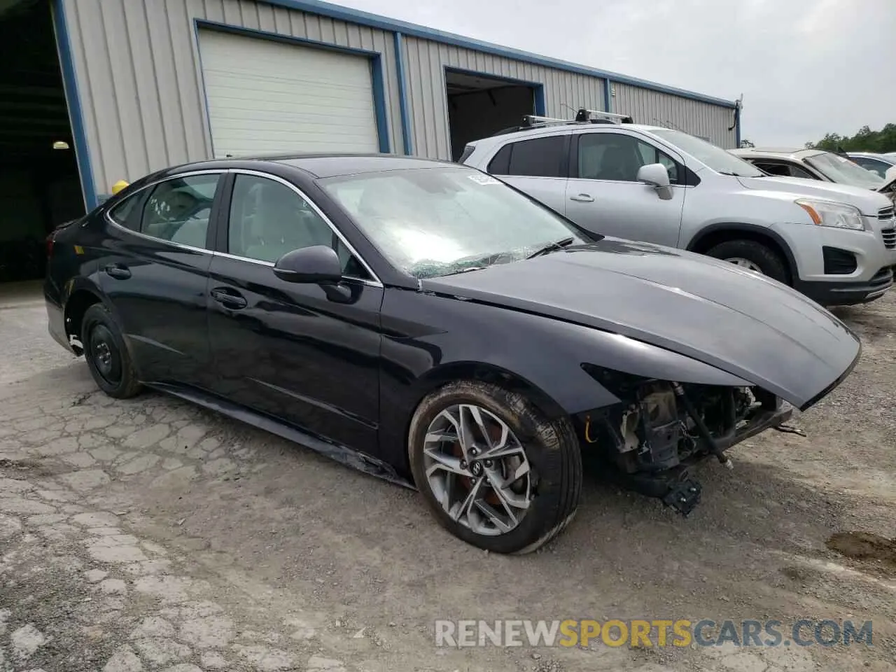 4 Photograph of a damaged car KMHL64JA1PA283227 HYUNDAI SONATA 2023