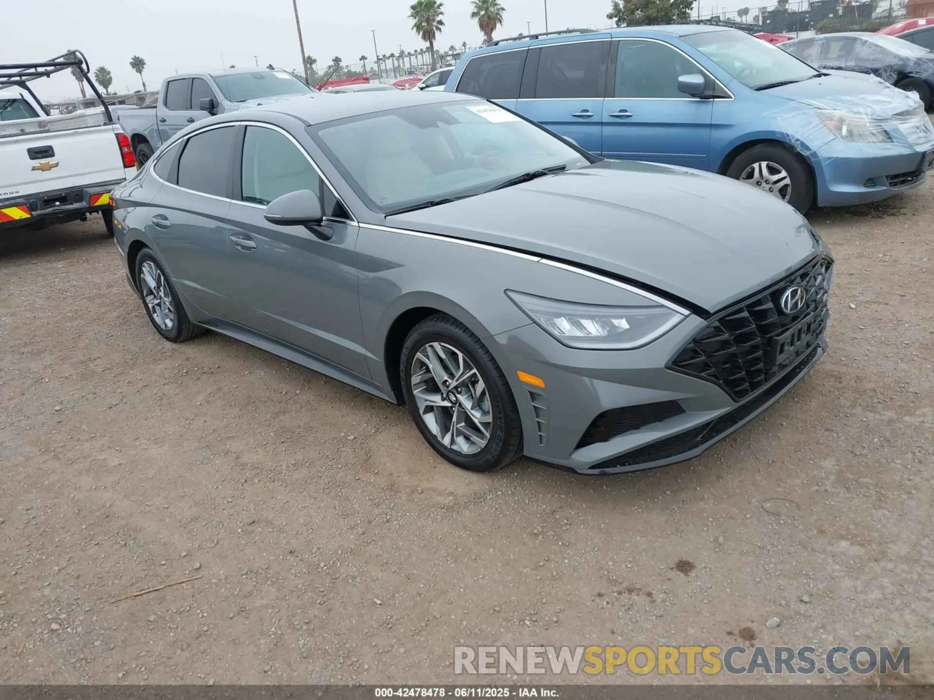1 Photograph of a damaged car KMHL64JA2PA261804 HYUNDAI SONATA 2023