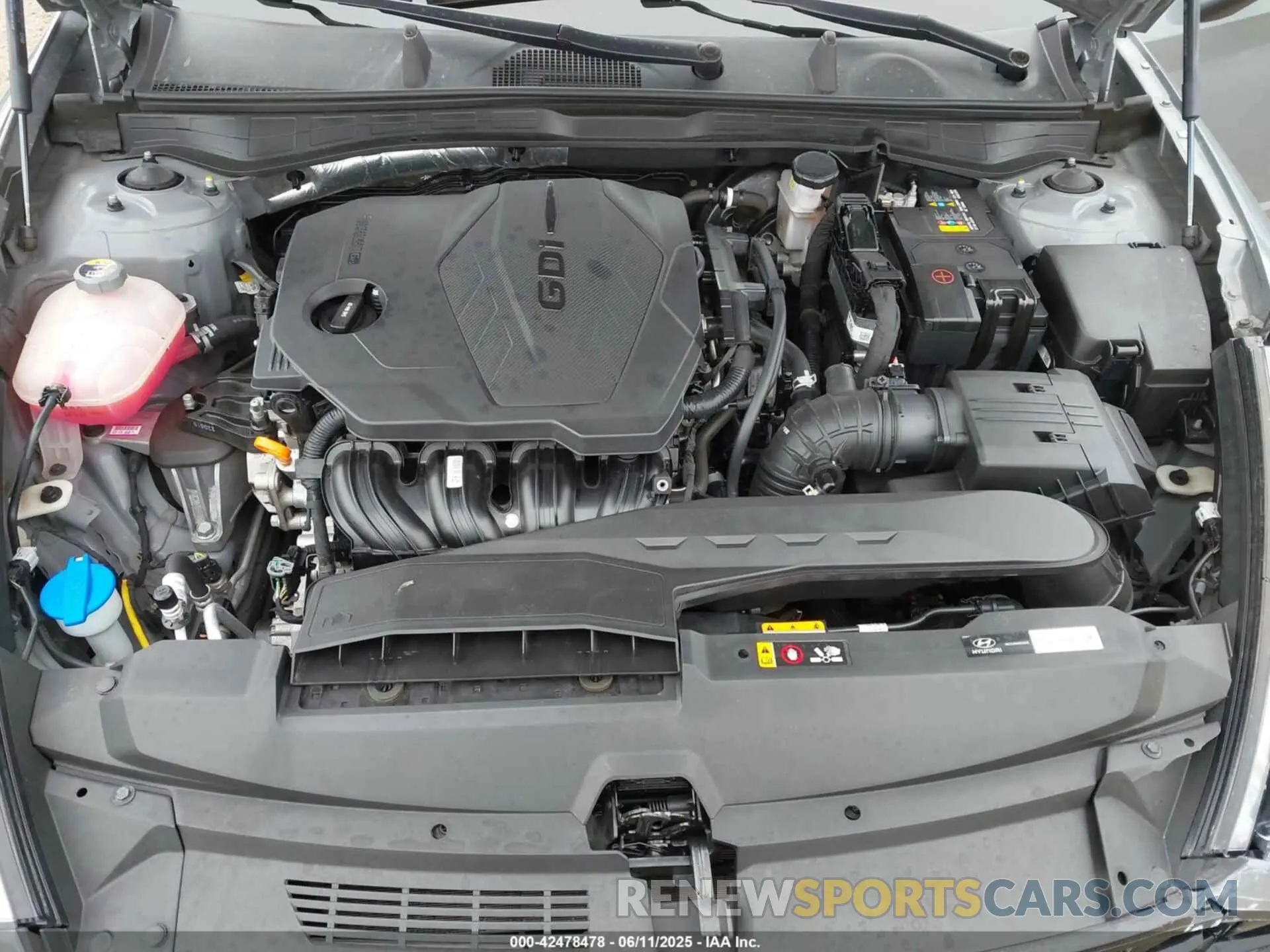 10 Photograph of a damaged car KMHL64JA2PA261804 HYUNDAI SONATA 2023