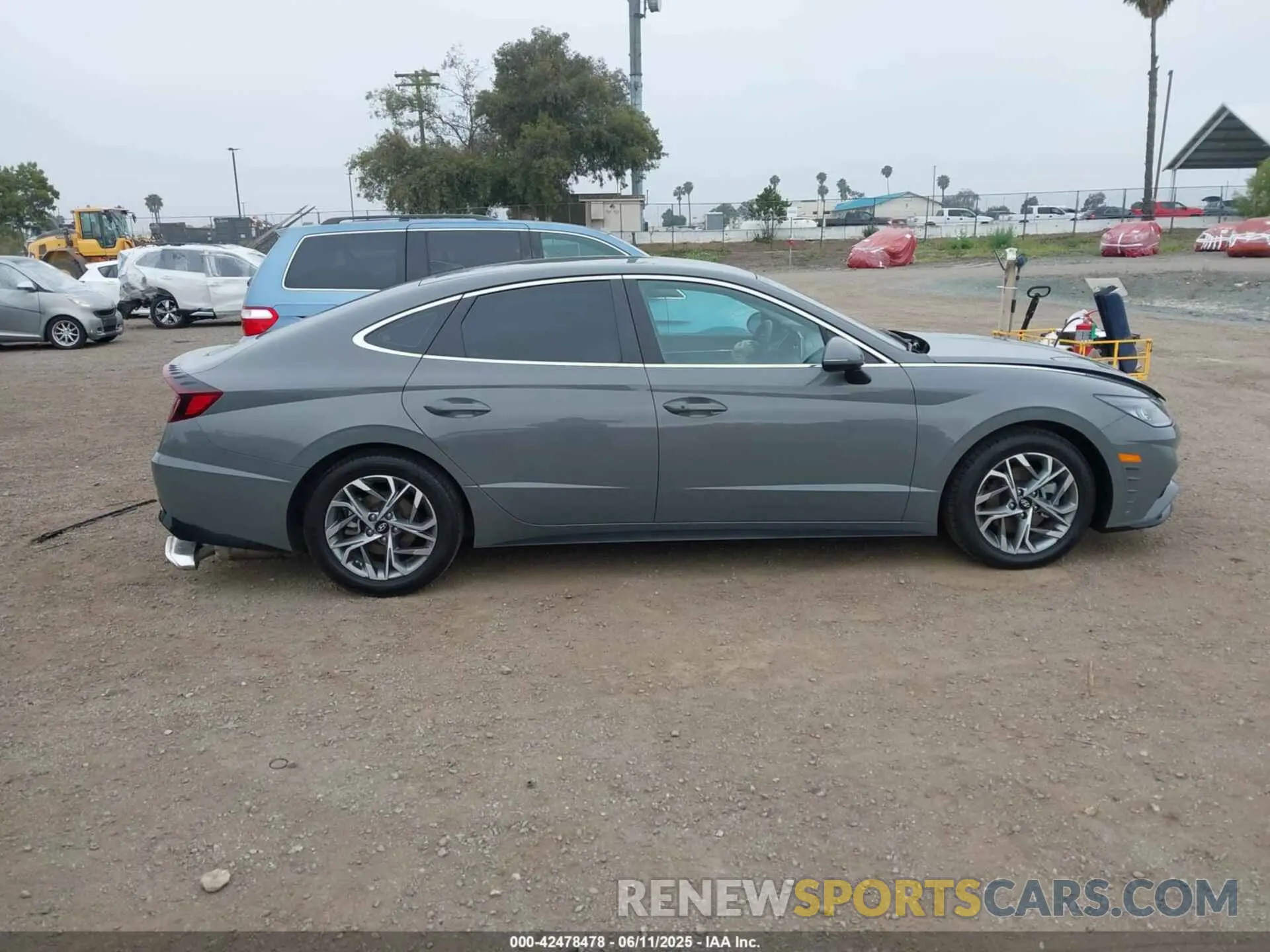14 Photograph of a damaged car KMHL64JA2PA261804 HYUNDAI SONATA 2023