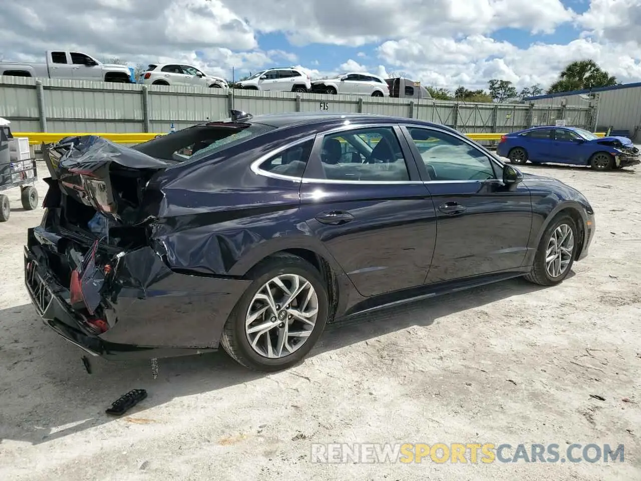 3 Photograph of a damaged car KMHL64JA2PA322360 HYUNDAI SONATA 2023