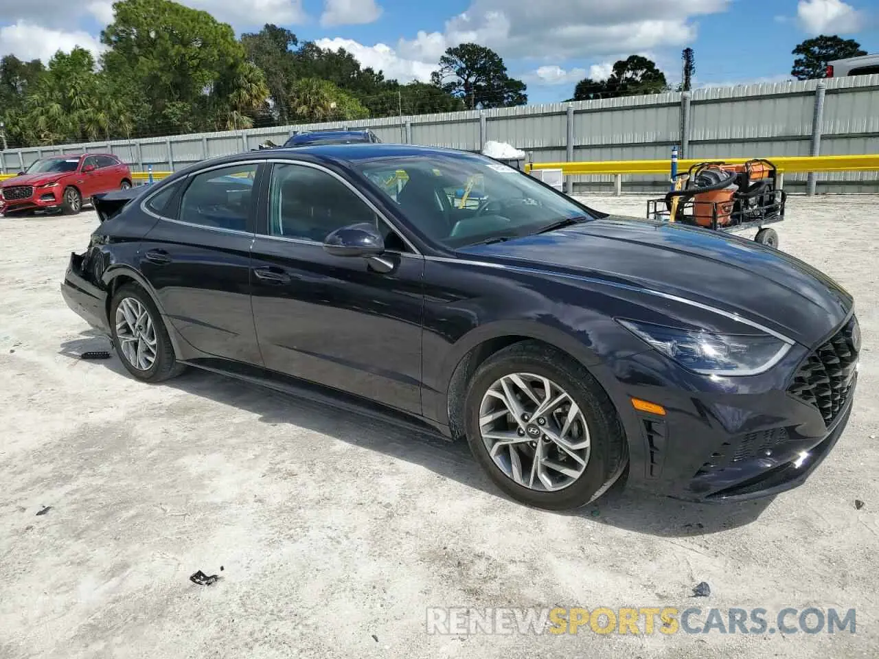 4 Photograph of a damaged car KMHL64JA2PA322360 HYUNDAI SONATA 2023