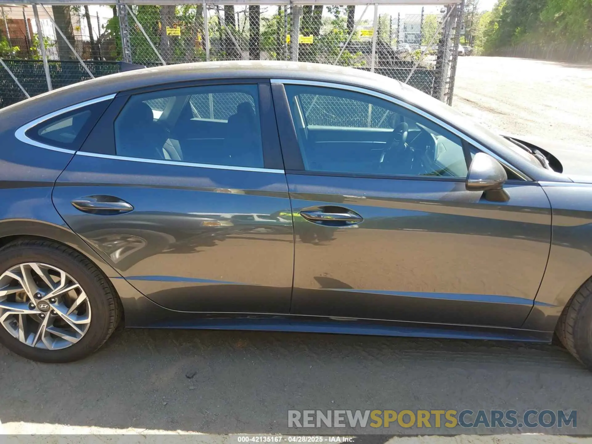 13 Photograph of a damaged car KMHL64JA3PA282418 HYUNDAI SONATA 2023