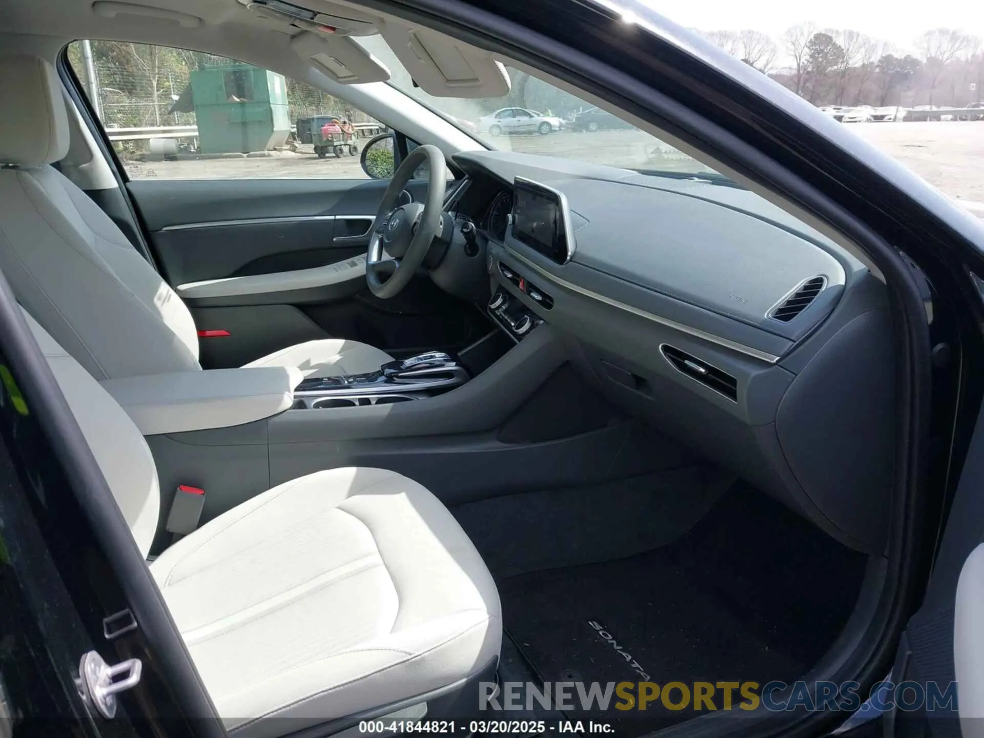 5 Photograph of a damaged car KMHL64JA3PA294102 HYUNDAI SONATA 2023