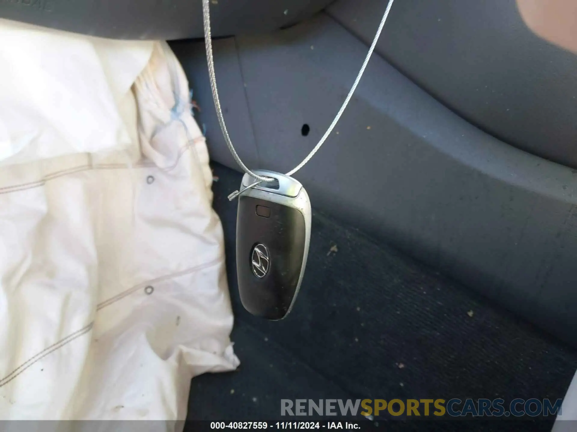 11 Photograph of a damaged car KMHL64JA3PA295461 HYUNDAI SONATA 2023