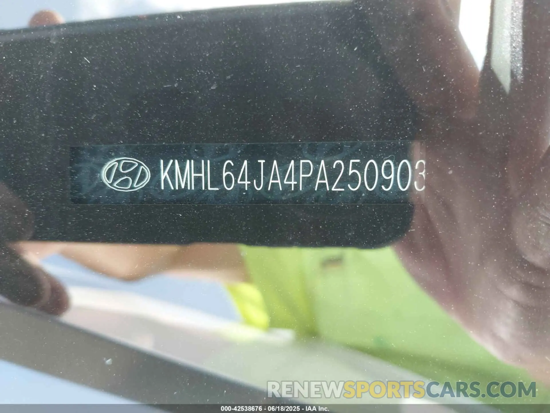 9 Photograph of a damaged car KMHL64JA4PA250903 HYUNDAI SONATA 2023