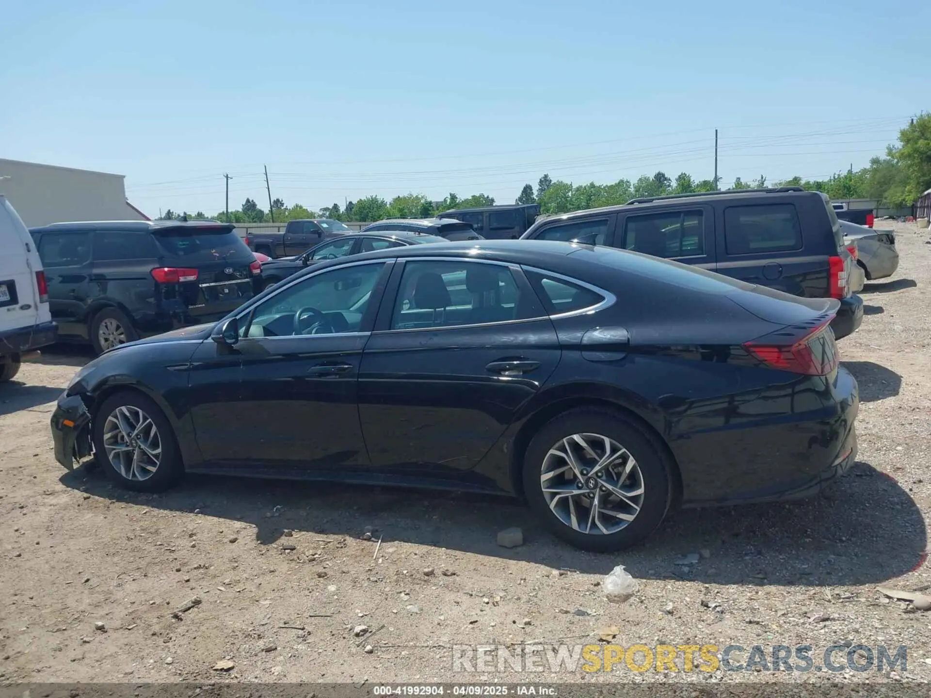 14 Photograph of a damaged car KMHL64JA4PA271685 HYUNDAI SONATA 2023