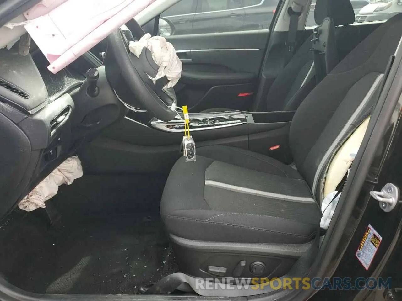 7 Photograph of a damaged car KMHL64JA4PA320755 HYUNDAI SONATA 2023