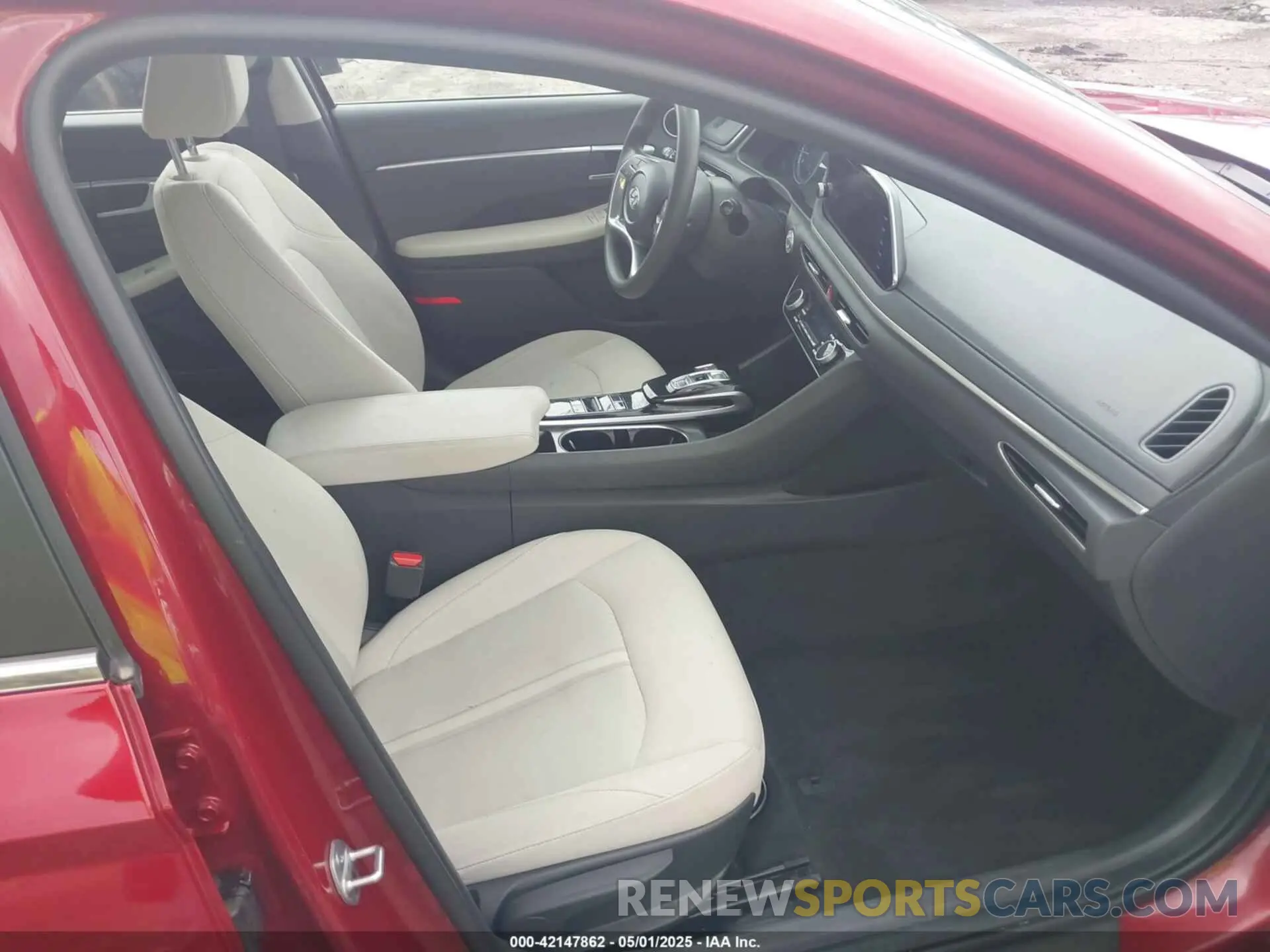 5 Photograph of a damaged car KMHL64JA5PA266303 HYUNDAI SONATA 2023