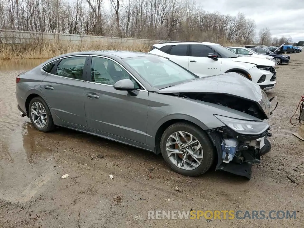 4 Photograph of a damaged car KMHL64JA6PA284843 HYUNDAI SONATA 2023