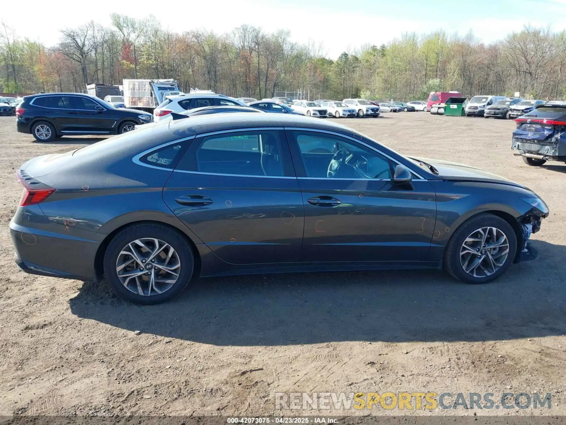 13 Photograph of a damaged car KMHL64JA6PA319168 HYUNDAI SONATA 2023