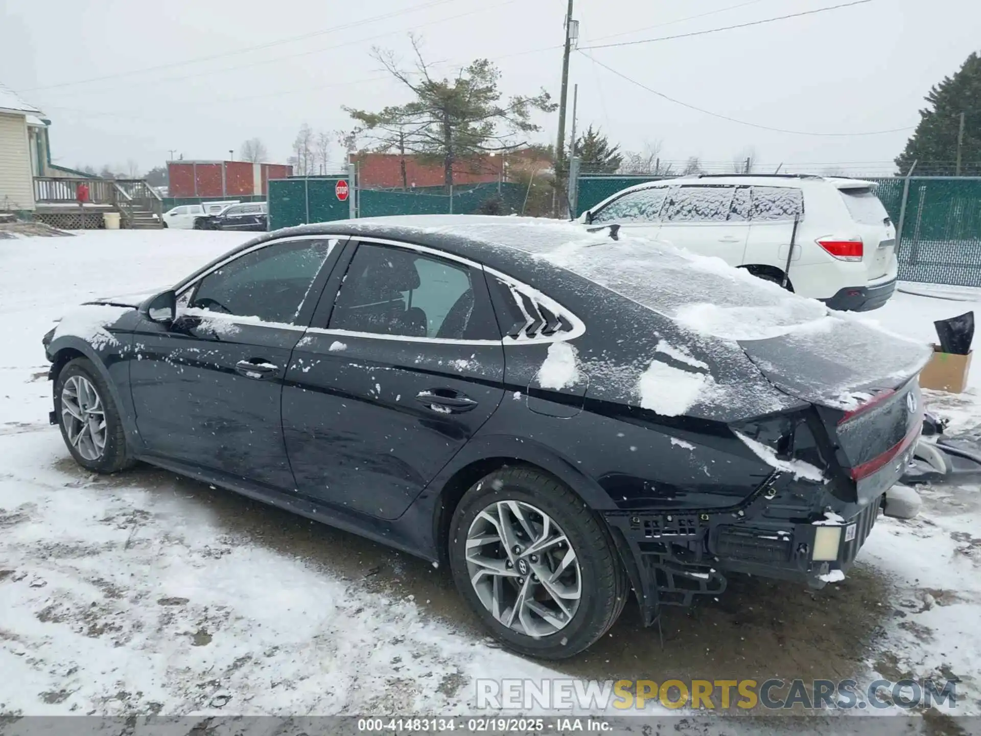 3 Photograph of a damaged car KMHL64JA7PA267923 HYUNDAI SONATA 2023