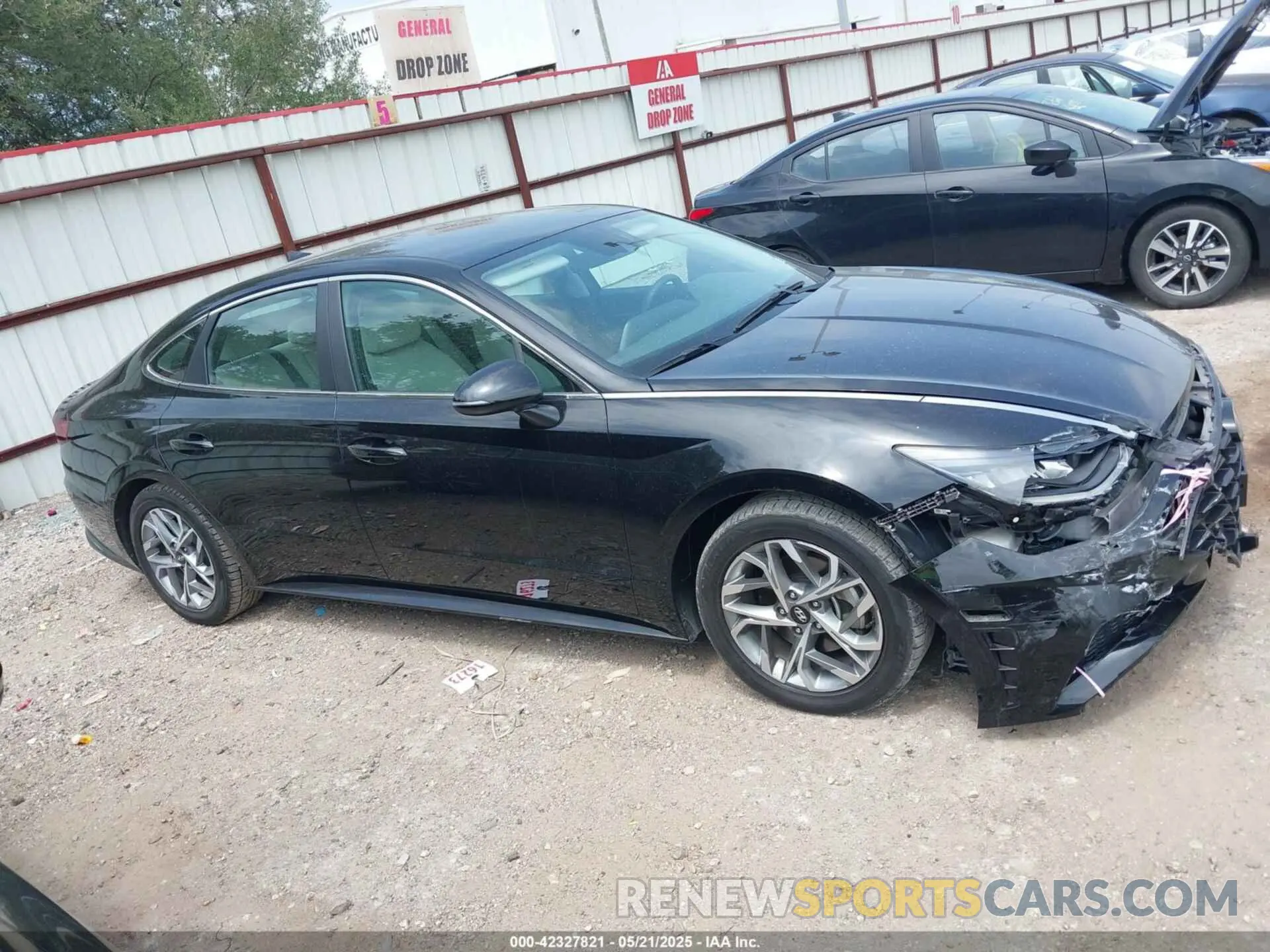 13 Photograph of a damaged car KMHL64JA7PA282826 HYUNDAI SONATA 2023