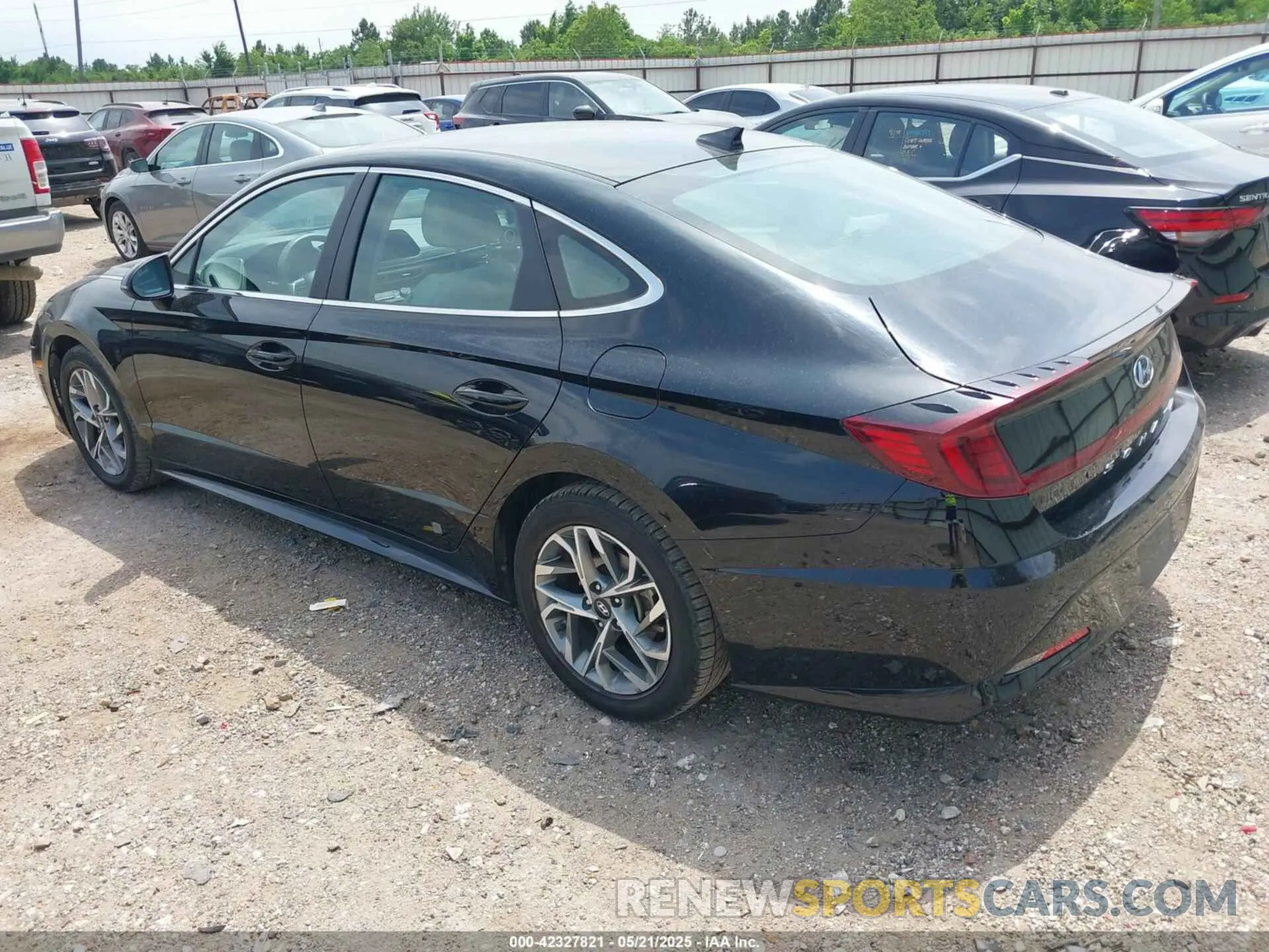 3 Photograph of a damaged car KMHL64JA7PA282826 HYUNDAI SONATA 2023
