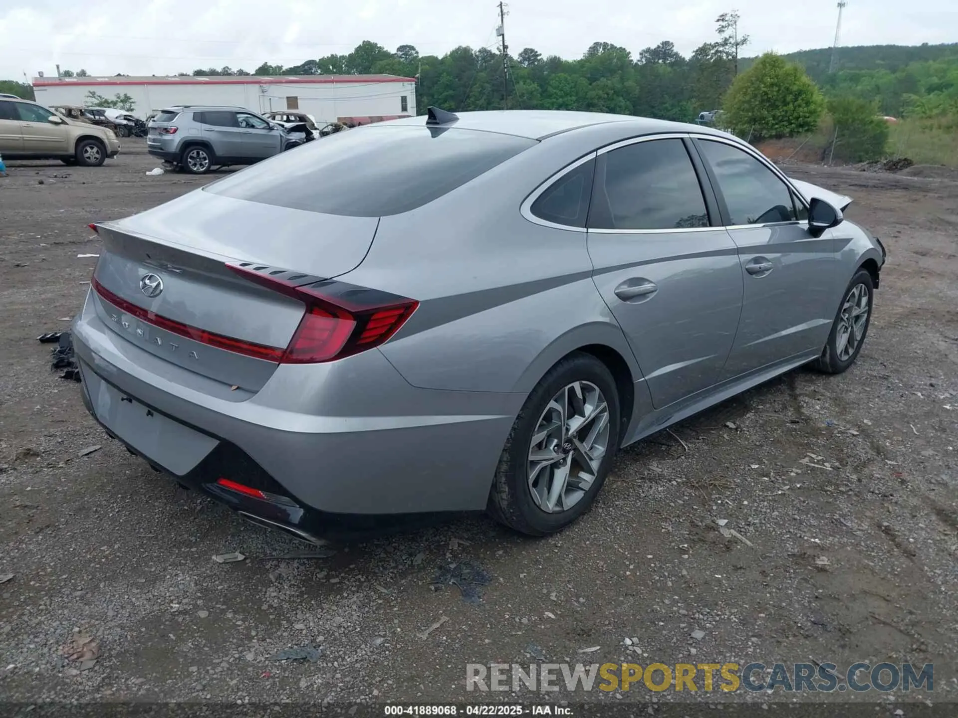 4 Photograph of a damaged car KMHL64JA7PA295527 HYUNDAI SONATA 2023