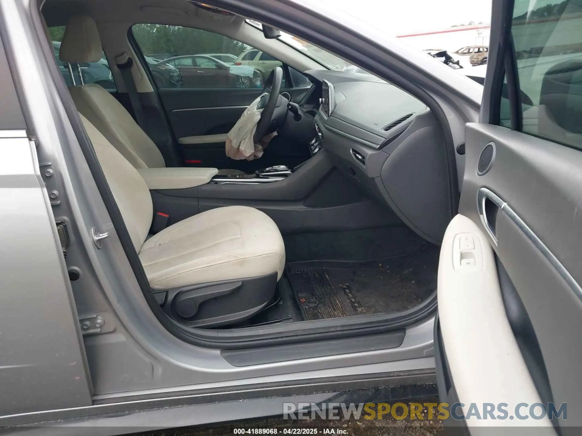 5 Photograph of a damaged car KMHL64JA7PA295527 HYUNDAI SONATA 2023