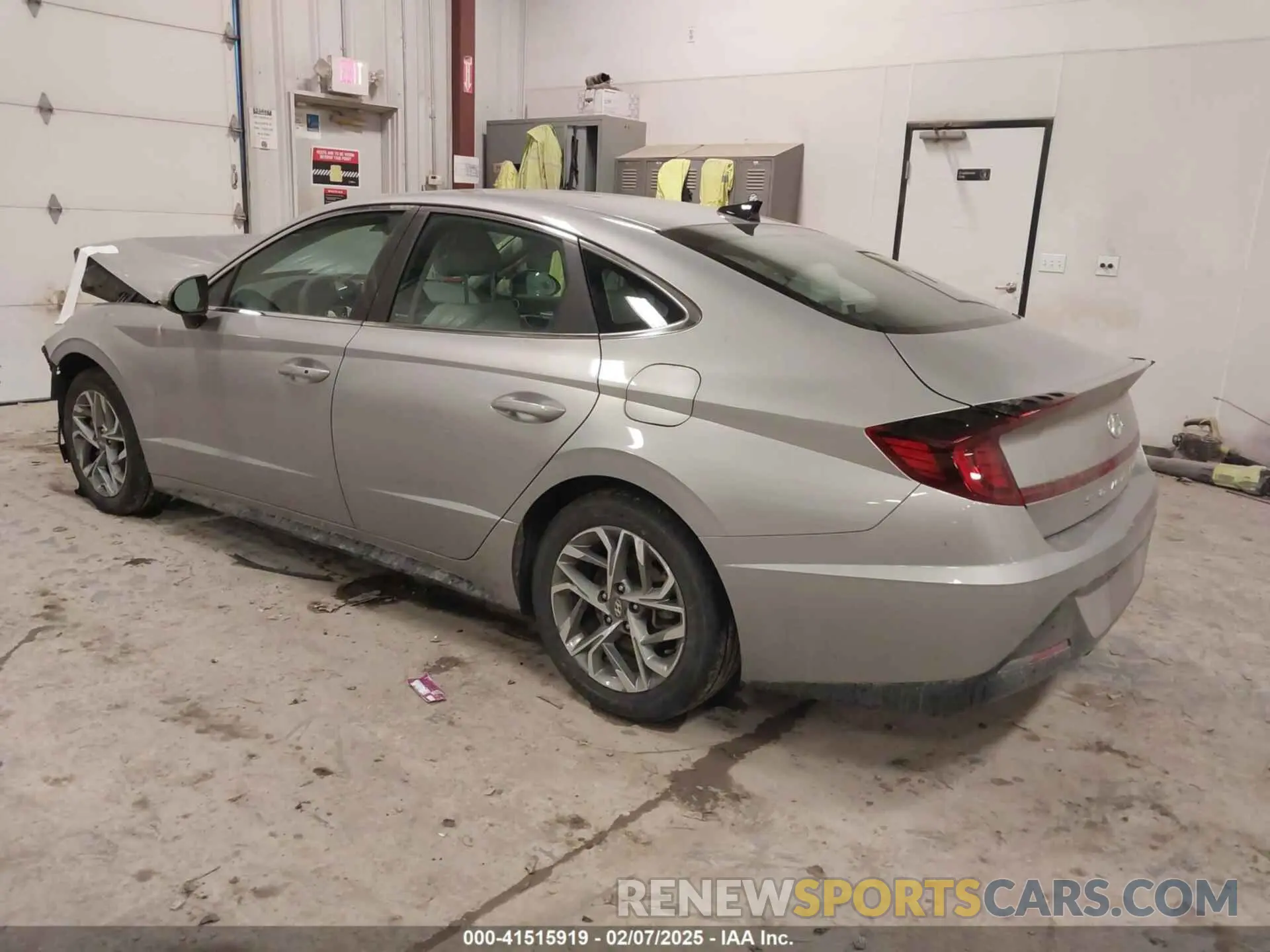 3 Photograph of a damaged car KMHL64JA7PA316568 HYUNDAI SONATA 2023