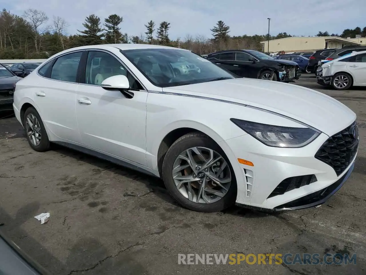 4 Photograph of a damaged car KMHL64JA8PA283323 HYUNDAI SONATA 2023