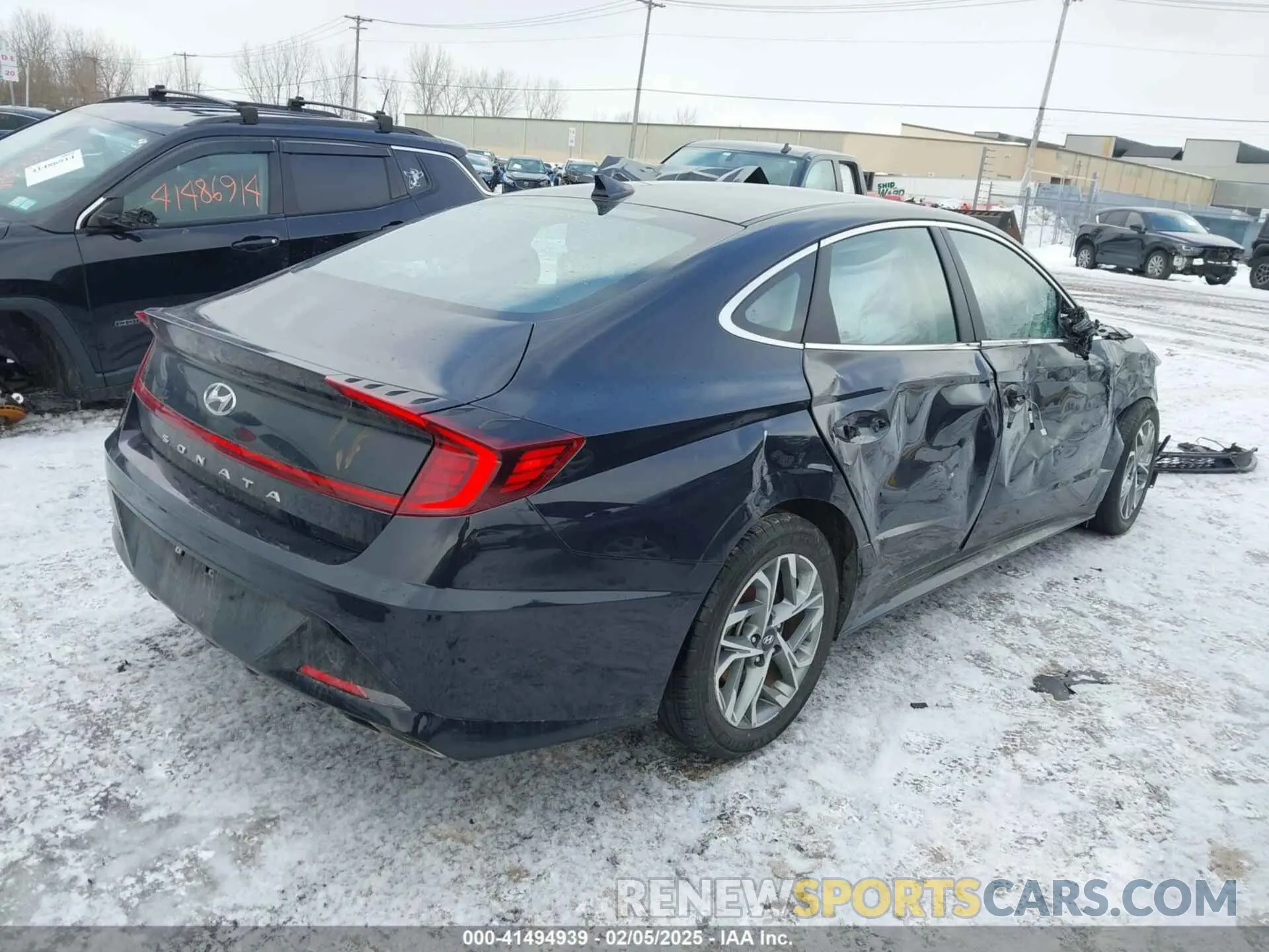 4 Photograph of a damaged car KMHL64JA8PA287405 HYUNDAI SONATA 2023