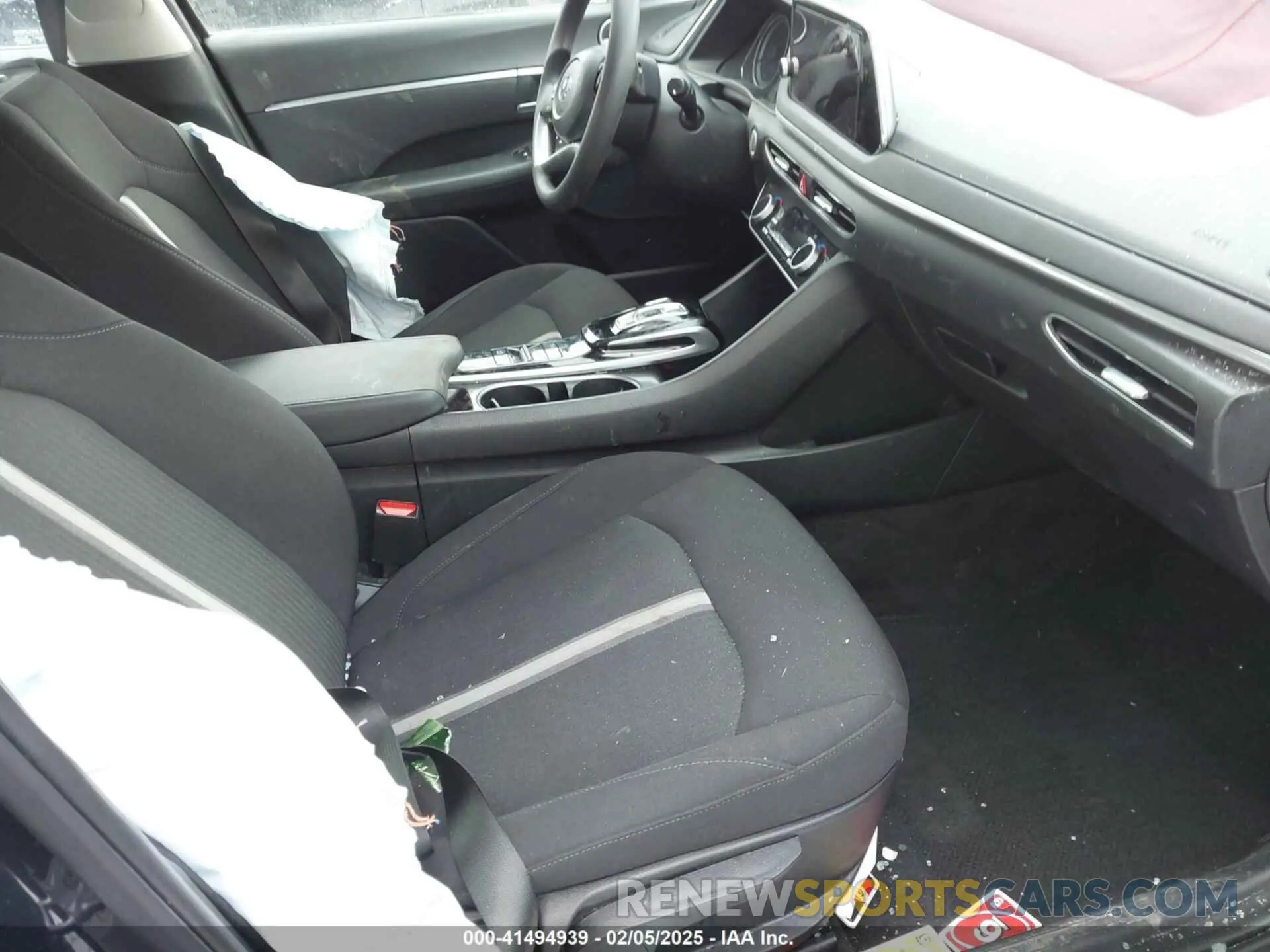 5 Photograph of a damaged car KMHL64JA8PA287405 HYUNDAI SONATA 2023