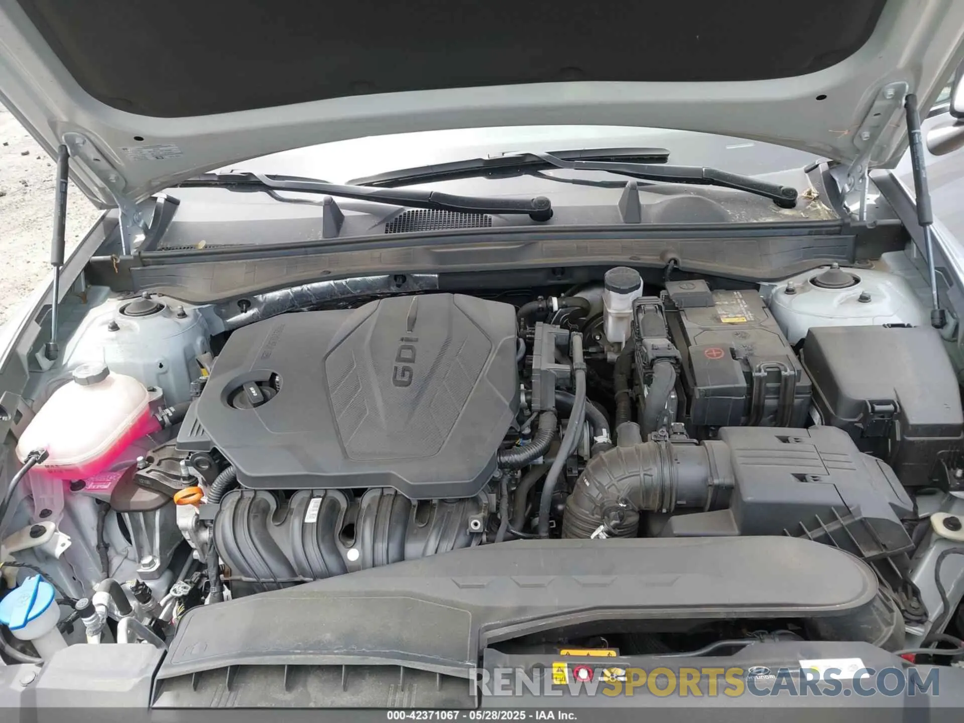 10 Photograph of a damaged car KMHL64JA9PA281712 HYUNDAI SONATA 2023