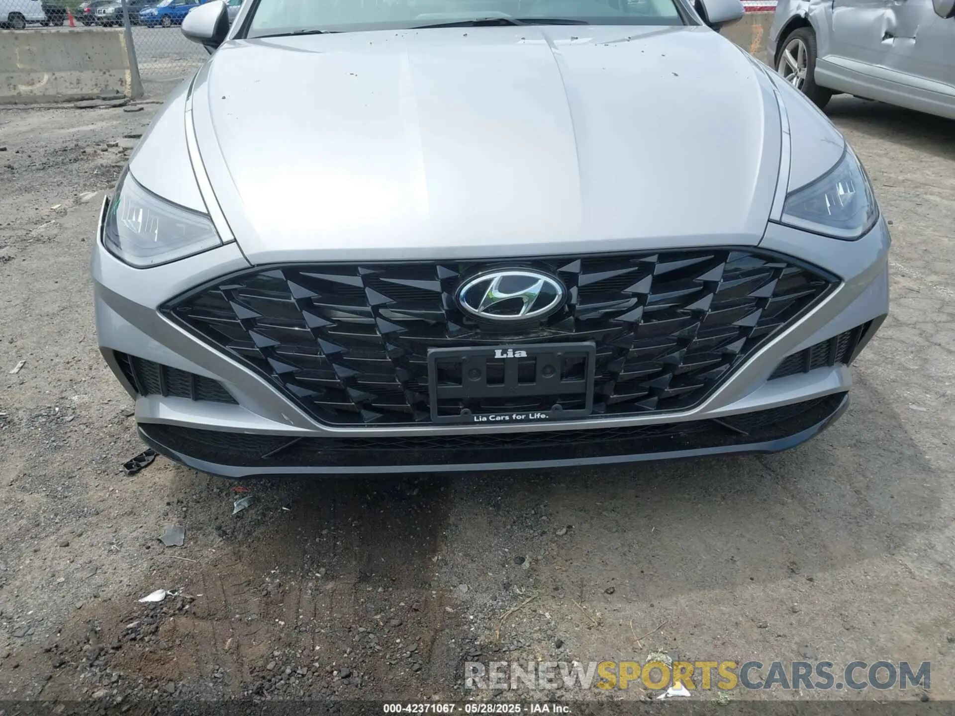 18 Photograph of a damaged car KMHL64JA9PA281712 HYUNDAI SONATA 2023